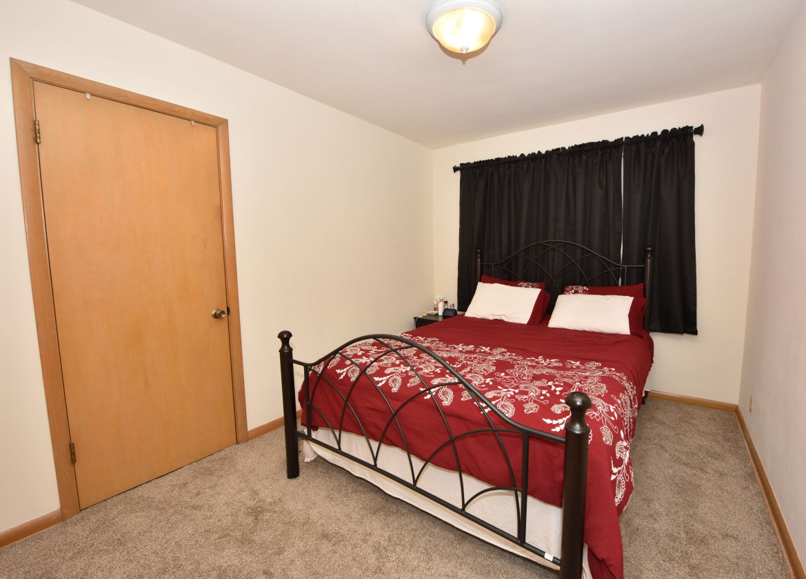 6520 Bottsford Ave, Milwaukee WI 53220-3446 exterior