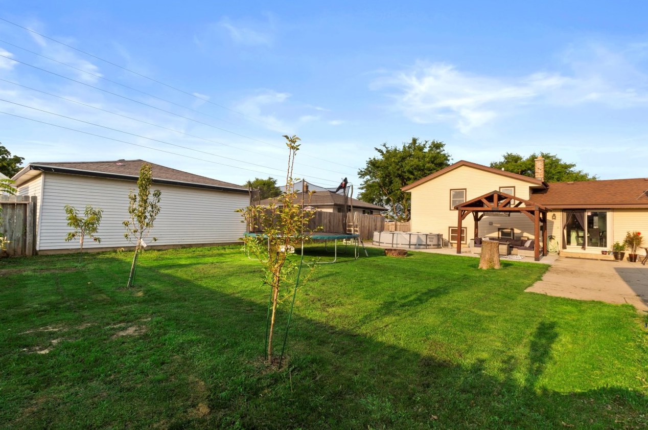 6161 Delaware Ave, Cudahy WI 53110-2867 exterior