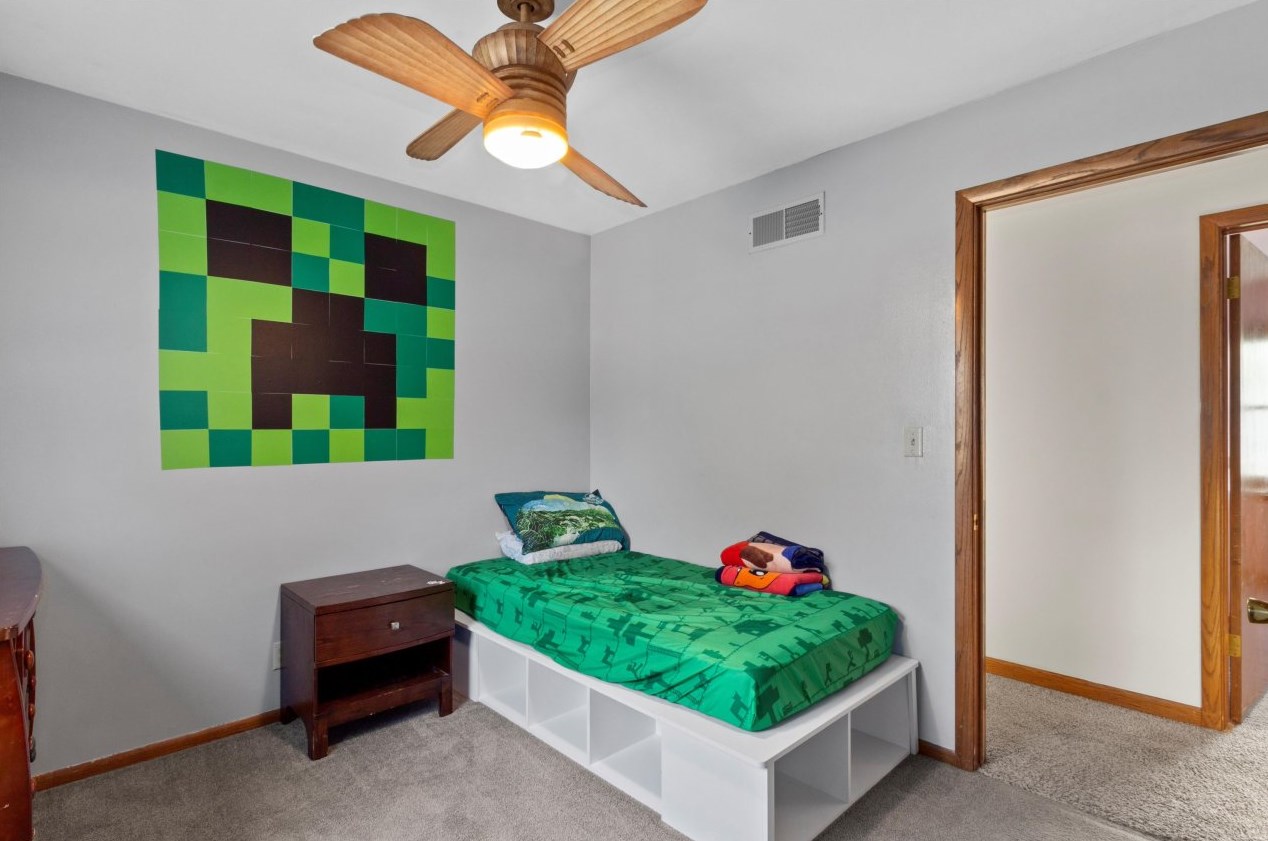 6161 Delaware Ave, Cudahy WI 53110-2867 exterior