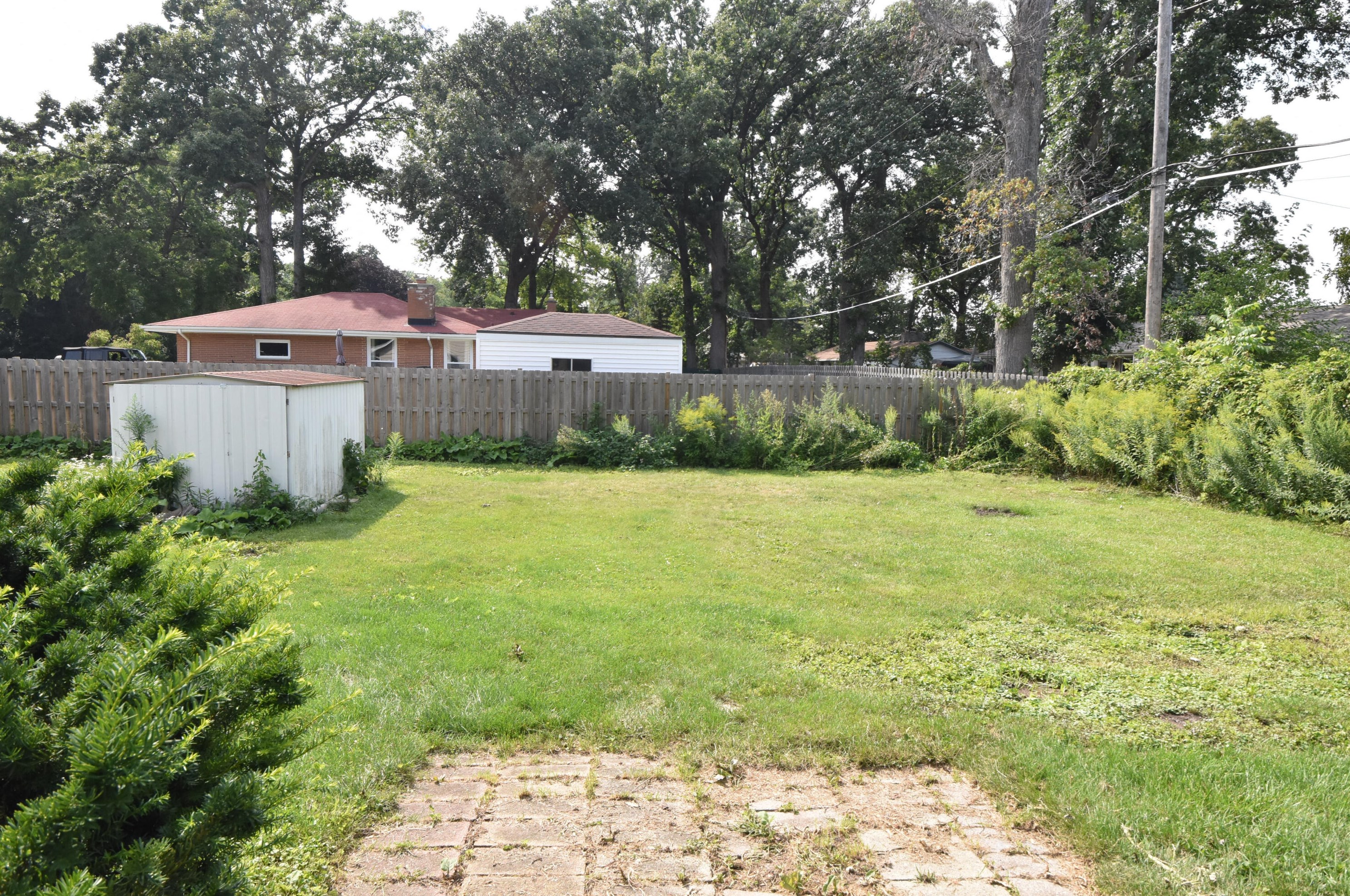 1518 Autumn Dr, Racine WI 53402-1816 exterior