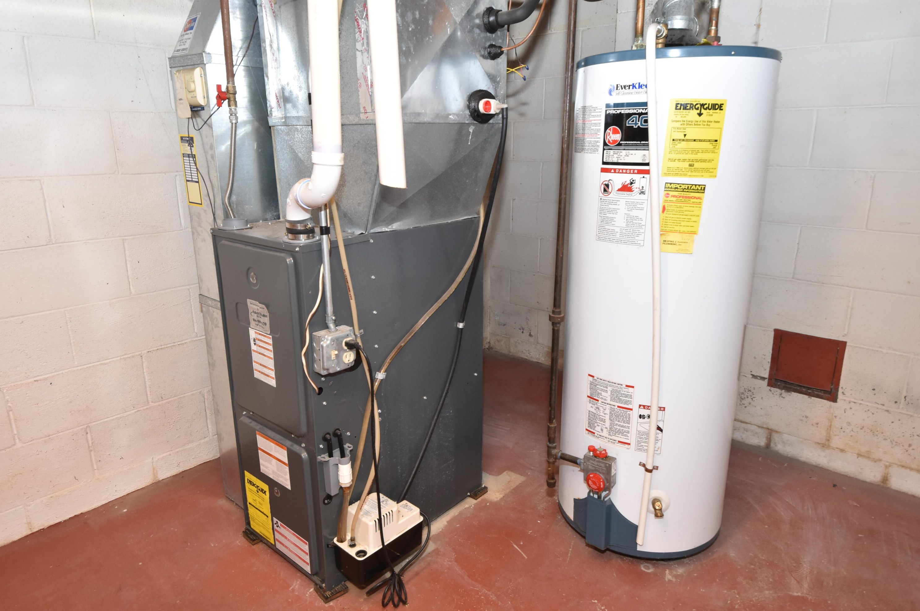 1518 Autumn Dr, Racine WI 53402-1816 exterior