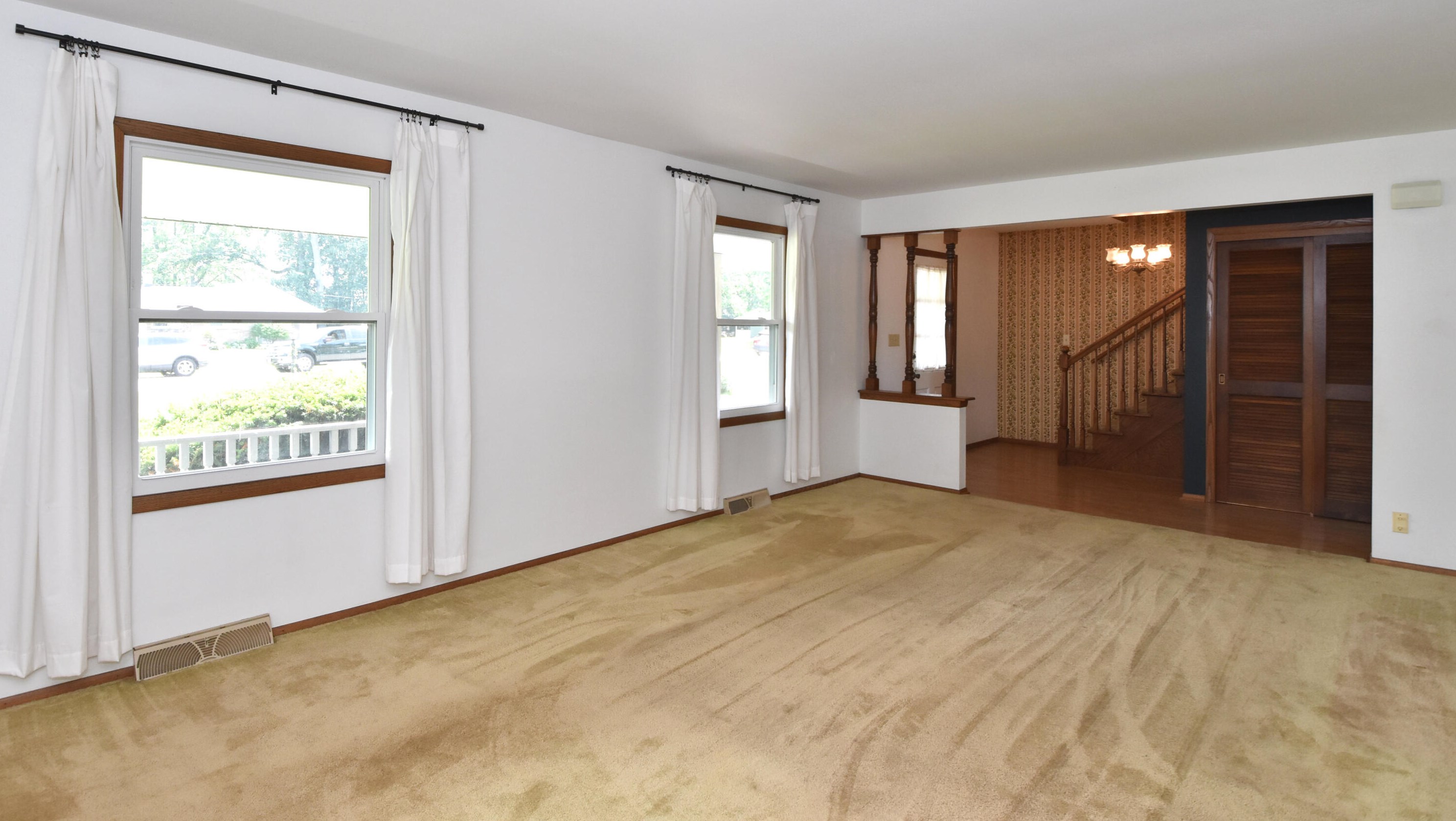 1518 Autumn Dr, Racine, WI 53402-1812