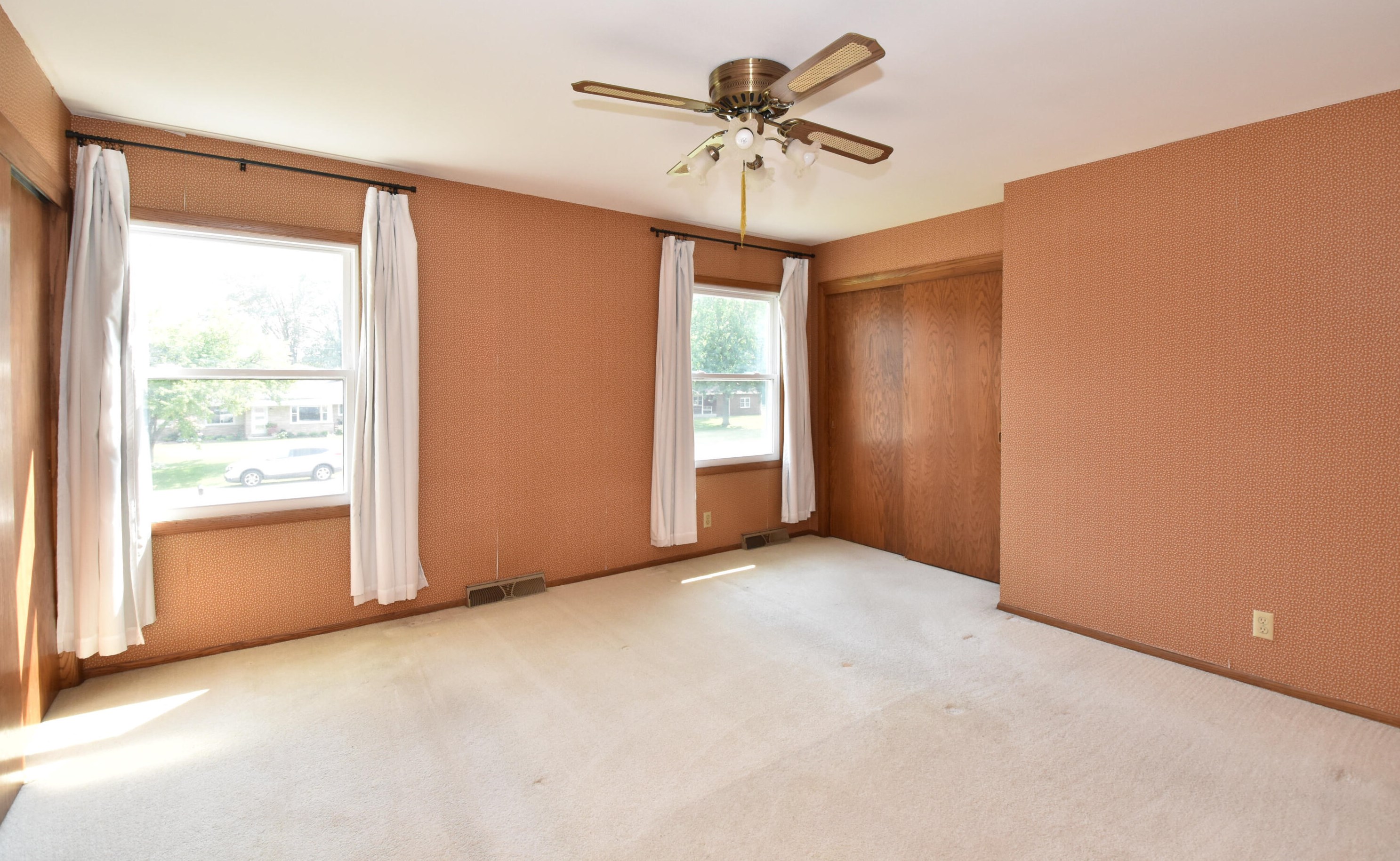 1518 Autumn Dr, Racine WI 53402-1816 exterior