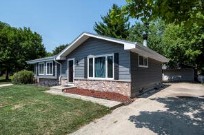 3934 Clinton Ave, Milwaukee, WI 53209-1944