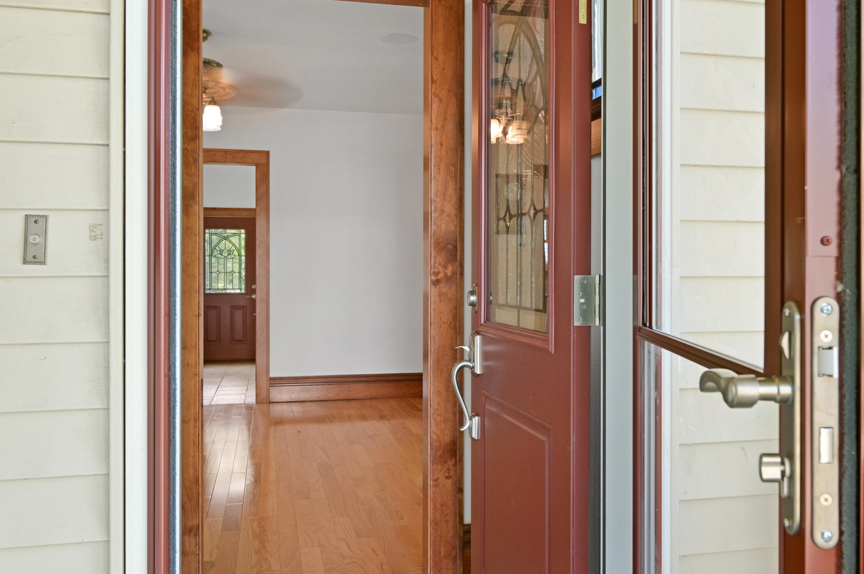 122 E Grant St, Lake Mills, WI 53551