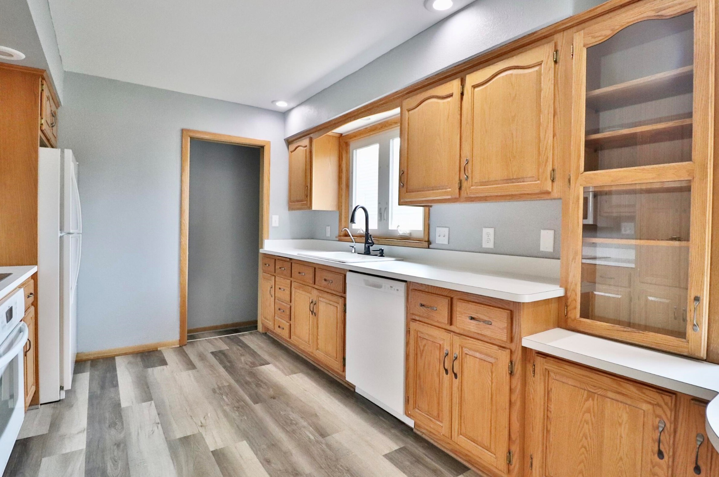 3433 Stratford Ave, Racine, WI 53402-3870