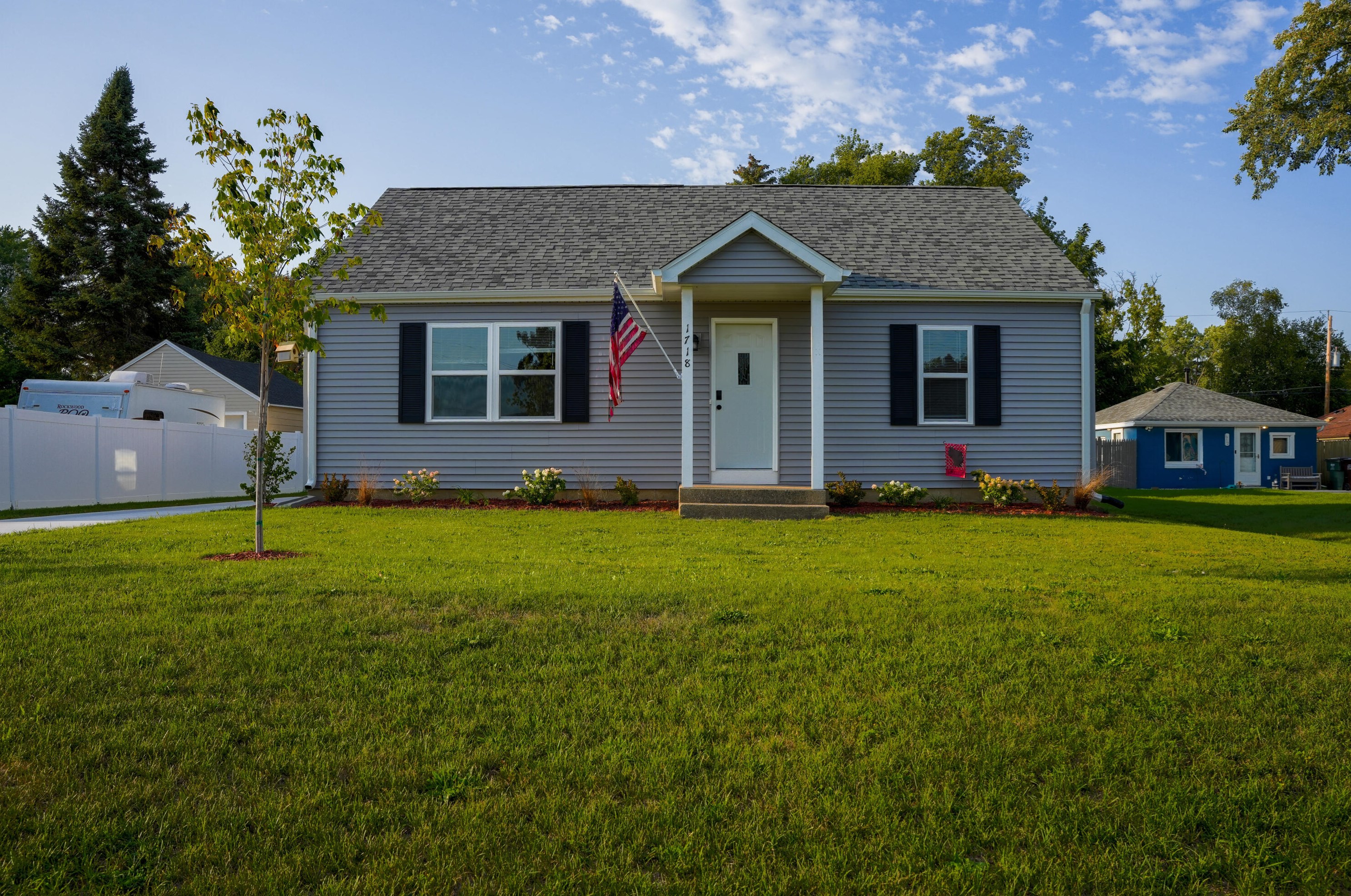 1718 Ellis Ave, Racine WI  53402-2749 exterior