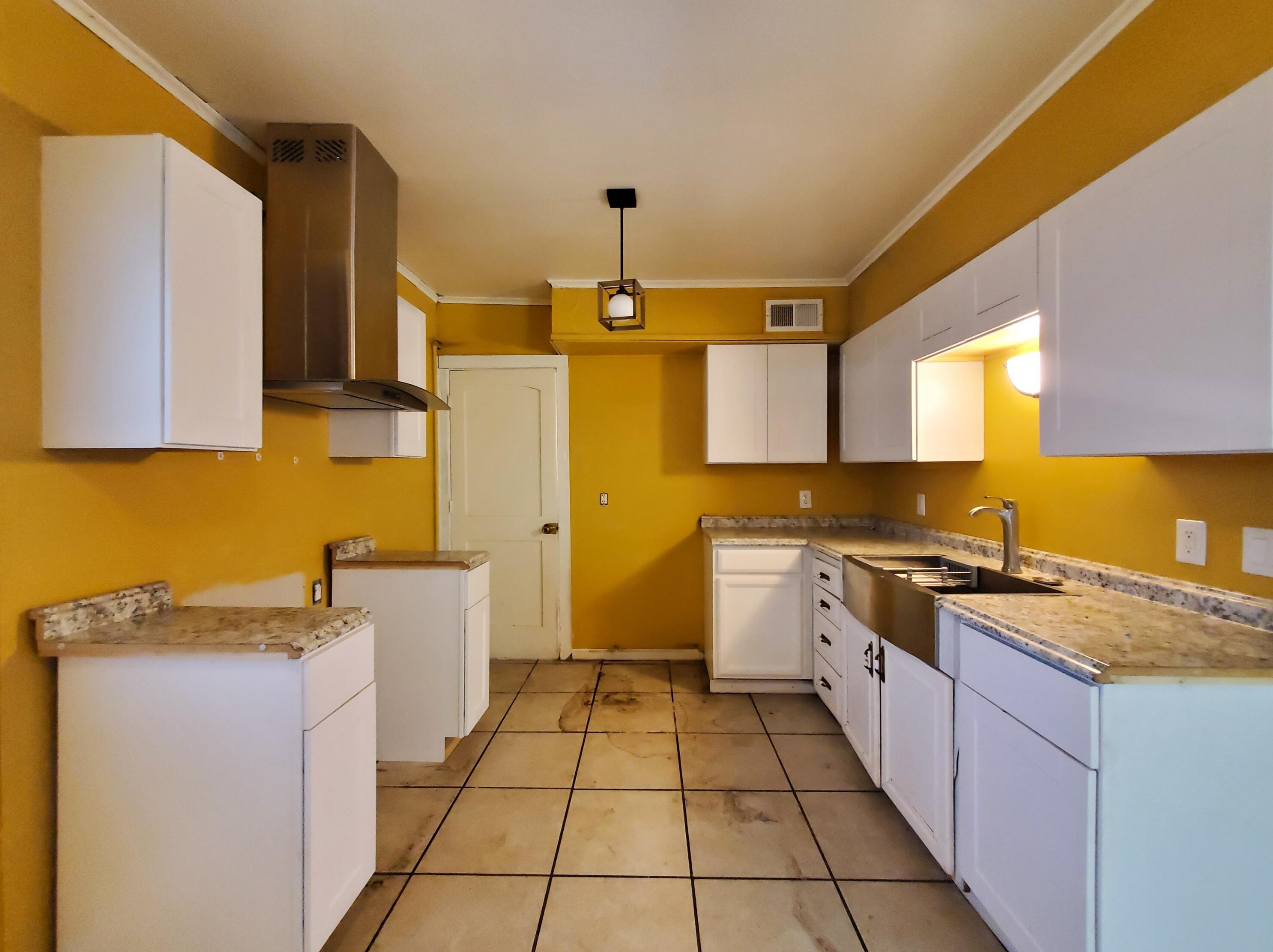 5411 N 37th St, Milwaukee, WI 53209