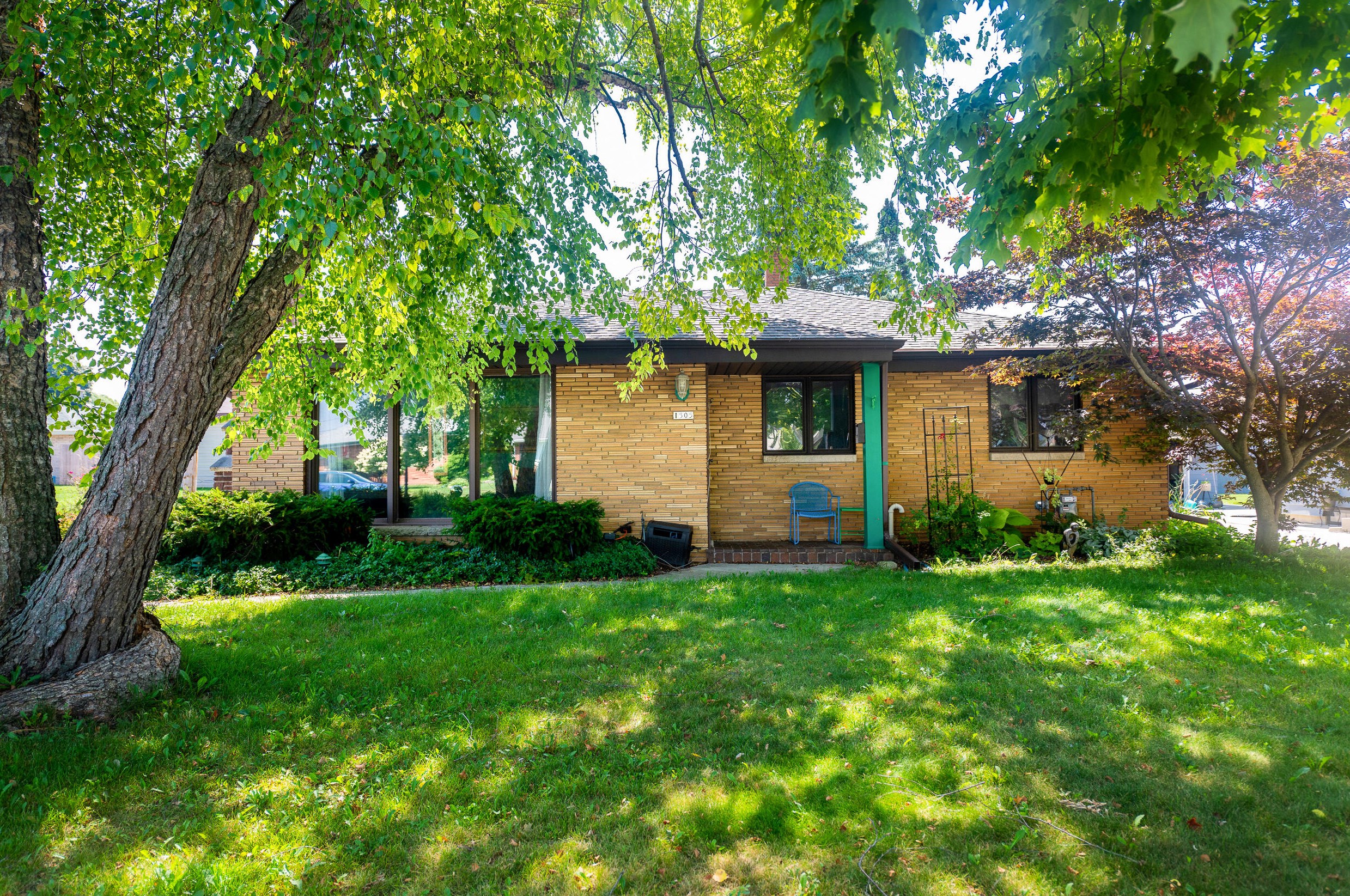 1505 Manitowoc Ave, South Milwaukee, WI 53172-3057