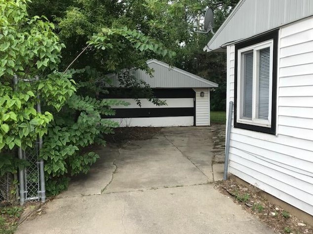 5475 N 72nd St, Milwaukee, WI 53218