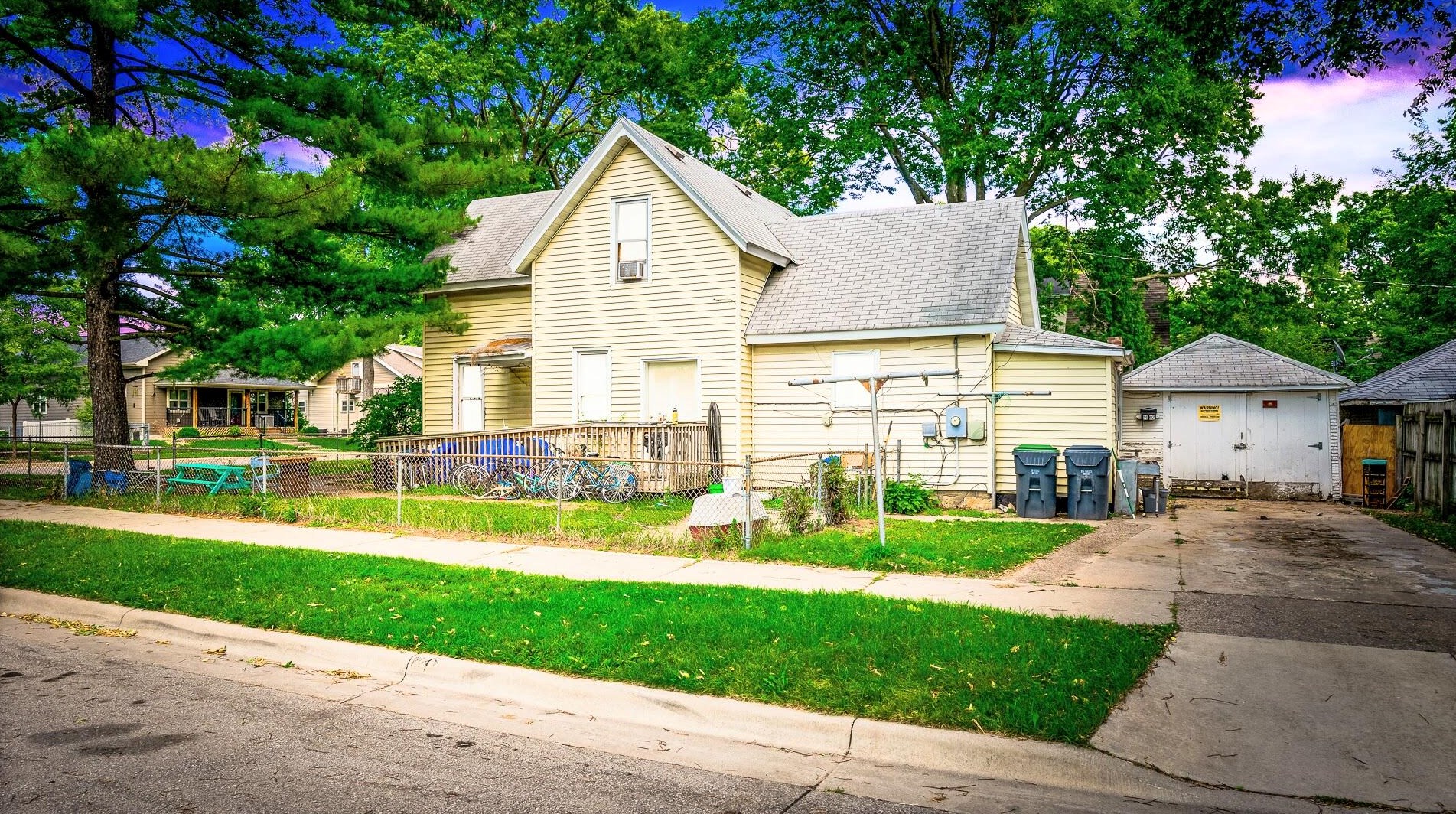 1402 Mississippi St, La Crosse, WI 54601