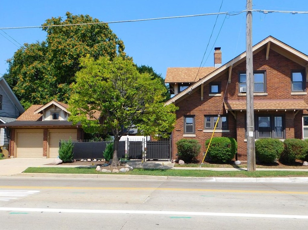 7422 Sheridan Rd, Kenosha, WI 53143