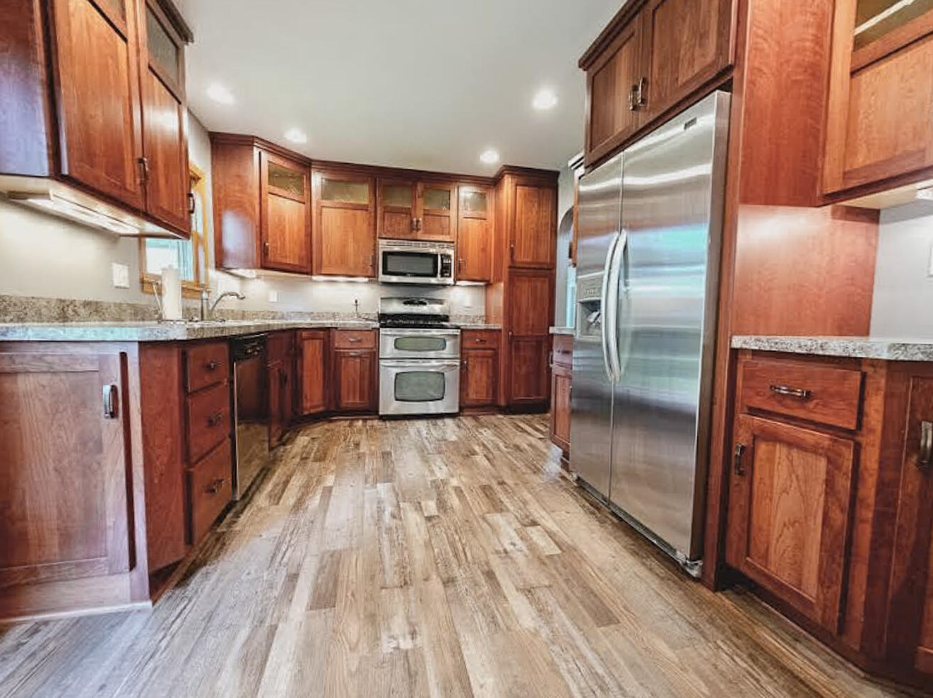 2710 James Blvd, Racine, WI 53403-3248