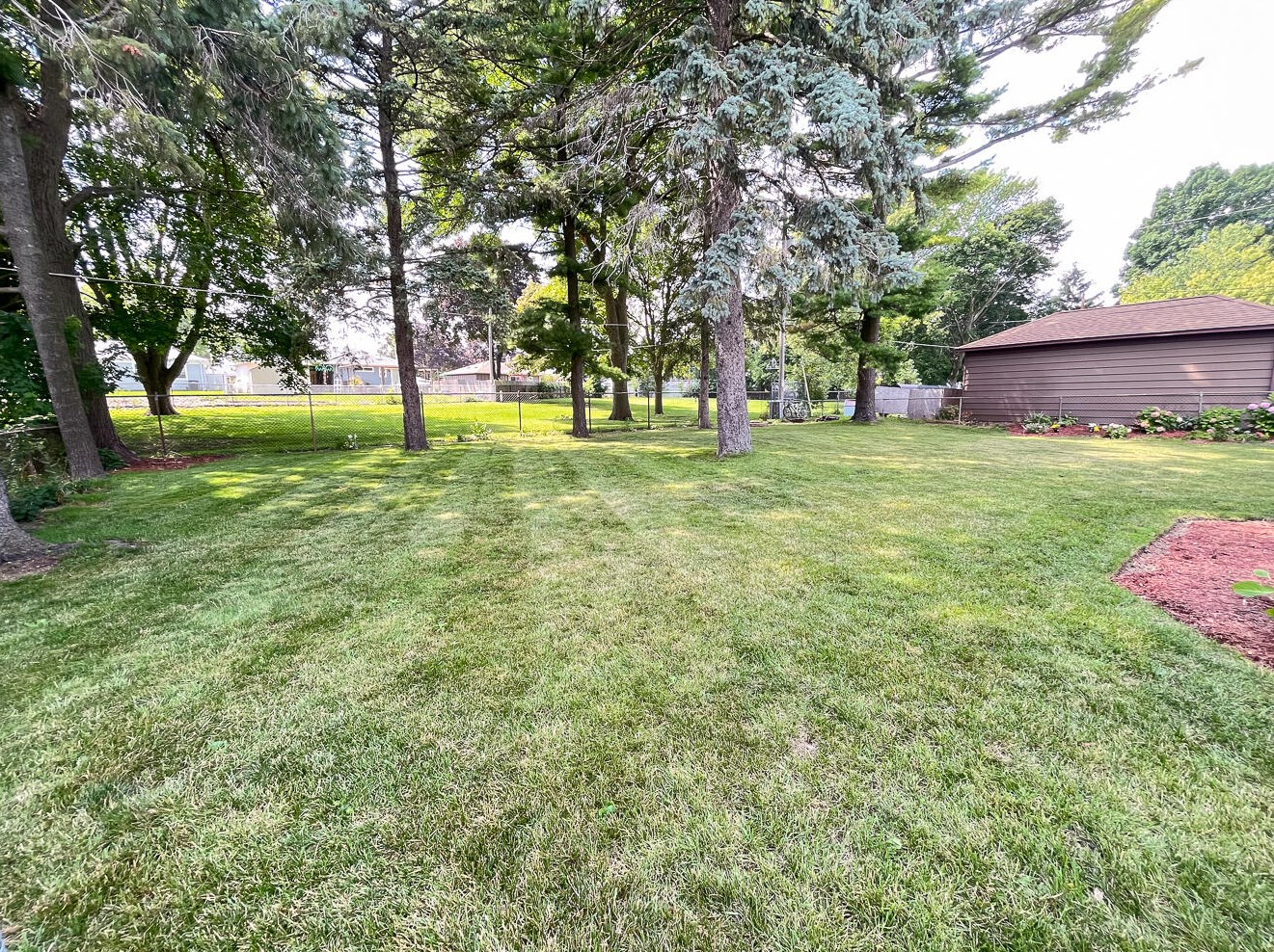 2710 James Blvd, Racine WI 53403-3250 exterior