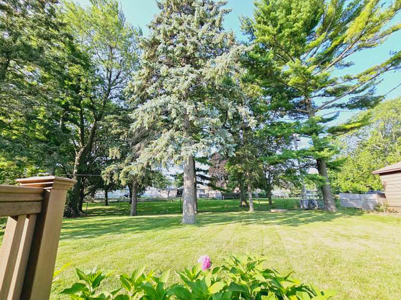 2710 James Blvd, Racine WI 53403-3250 exterior