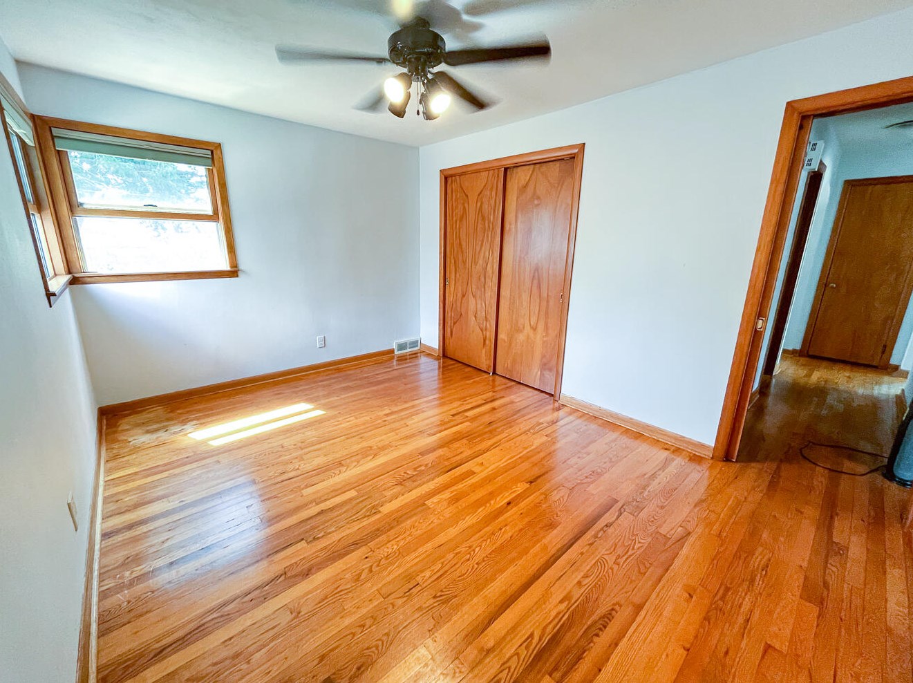 2710 James Blvd, Racine WI 53403-3250 exterior