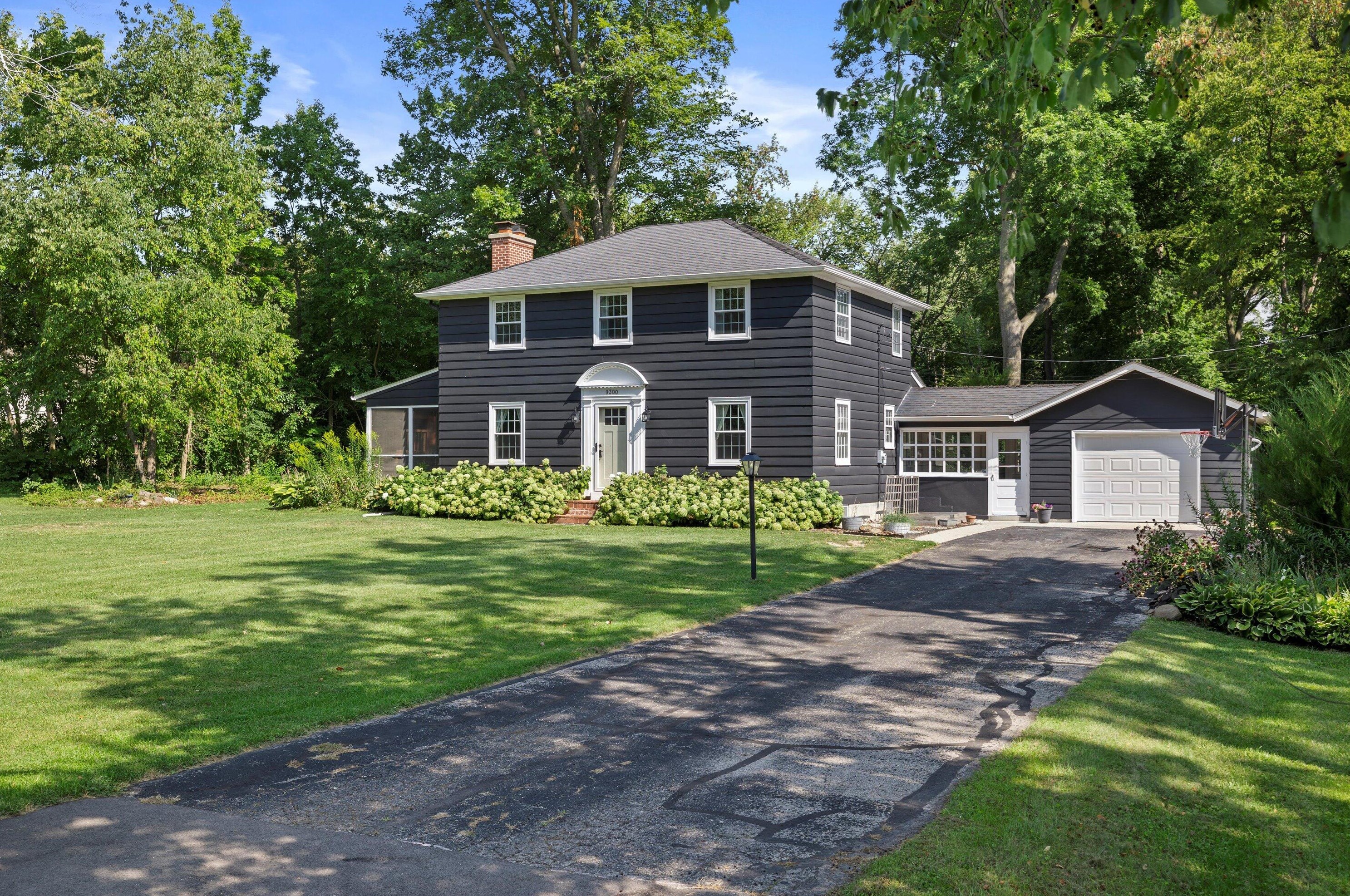 9300 Forest Park Dr, Hales Corners, WI 53130-1620