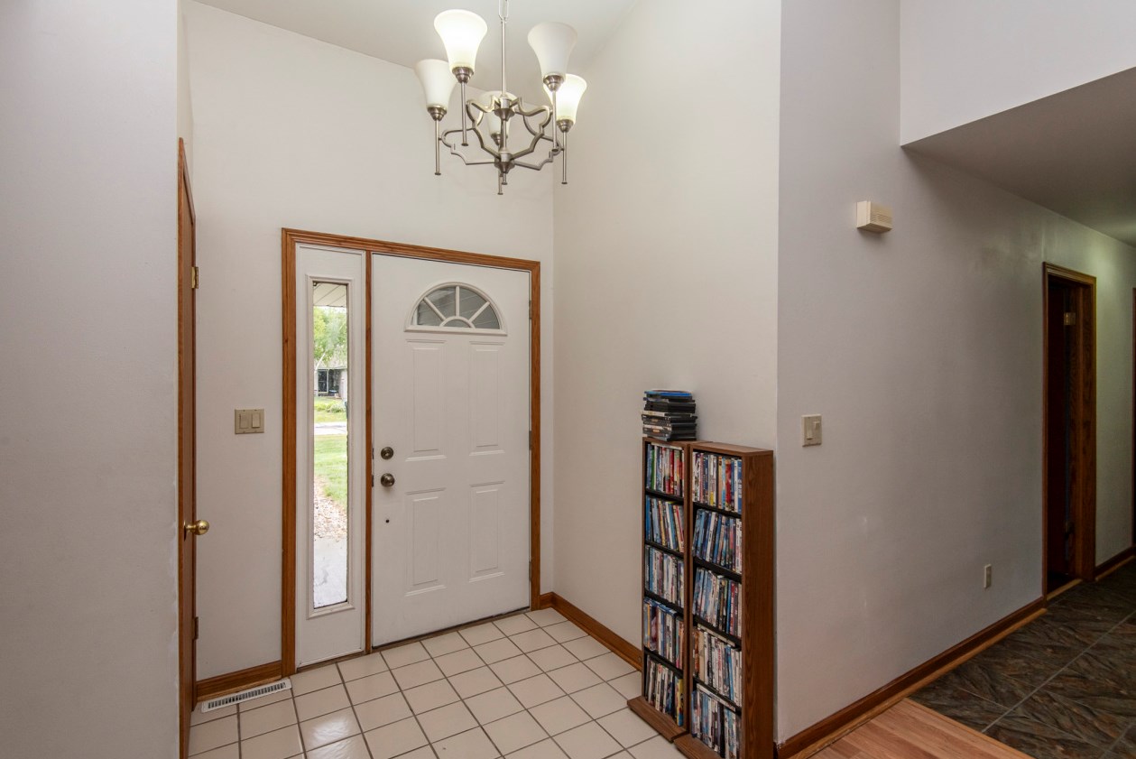 602 Mink Ranch Rd, Lyons WI  53105-9690 exterior
