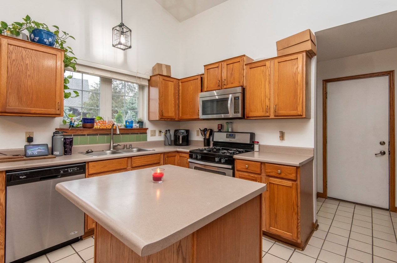 602 Mink Ranch Rd, Lyons WI  53105-9690 exterior