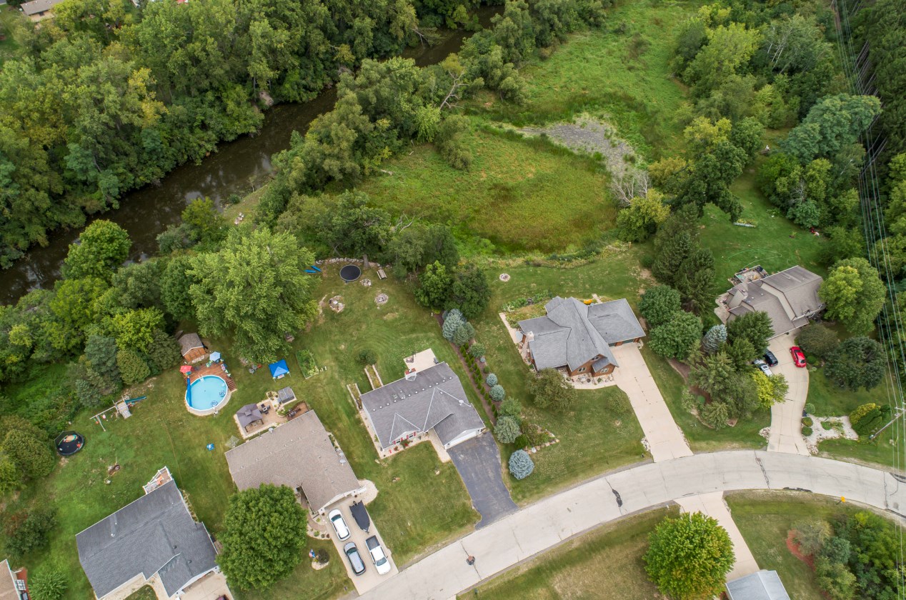 602 Mink Ranch Rd, Lyons WI  53105-9690 exterior