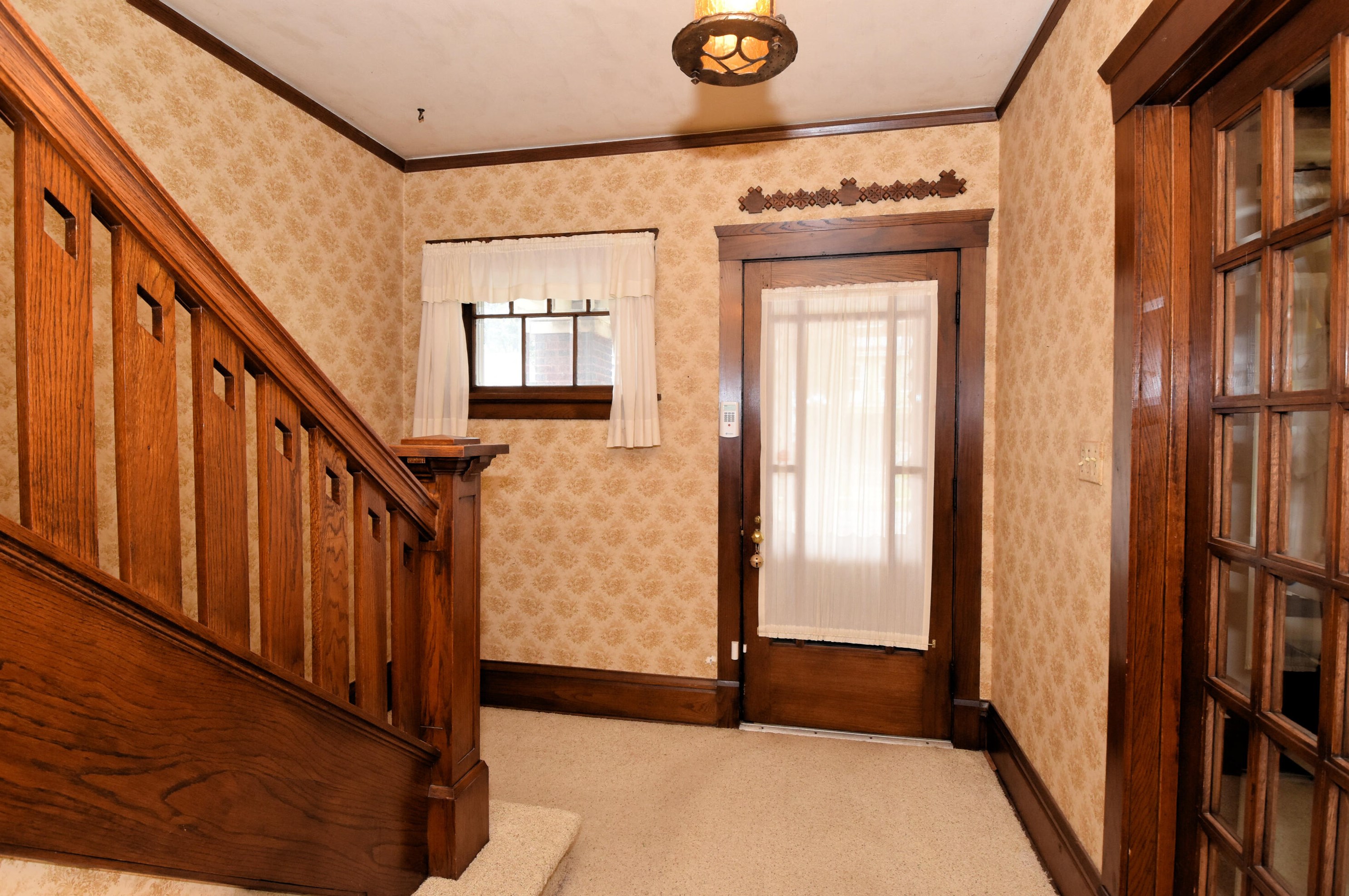 1636 Flett Ave, Racine, WI 53405-3536