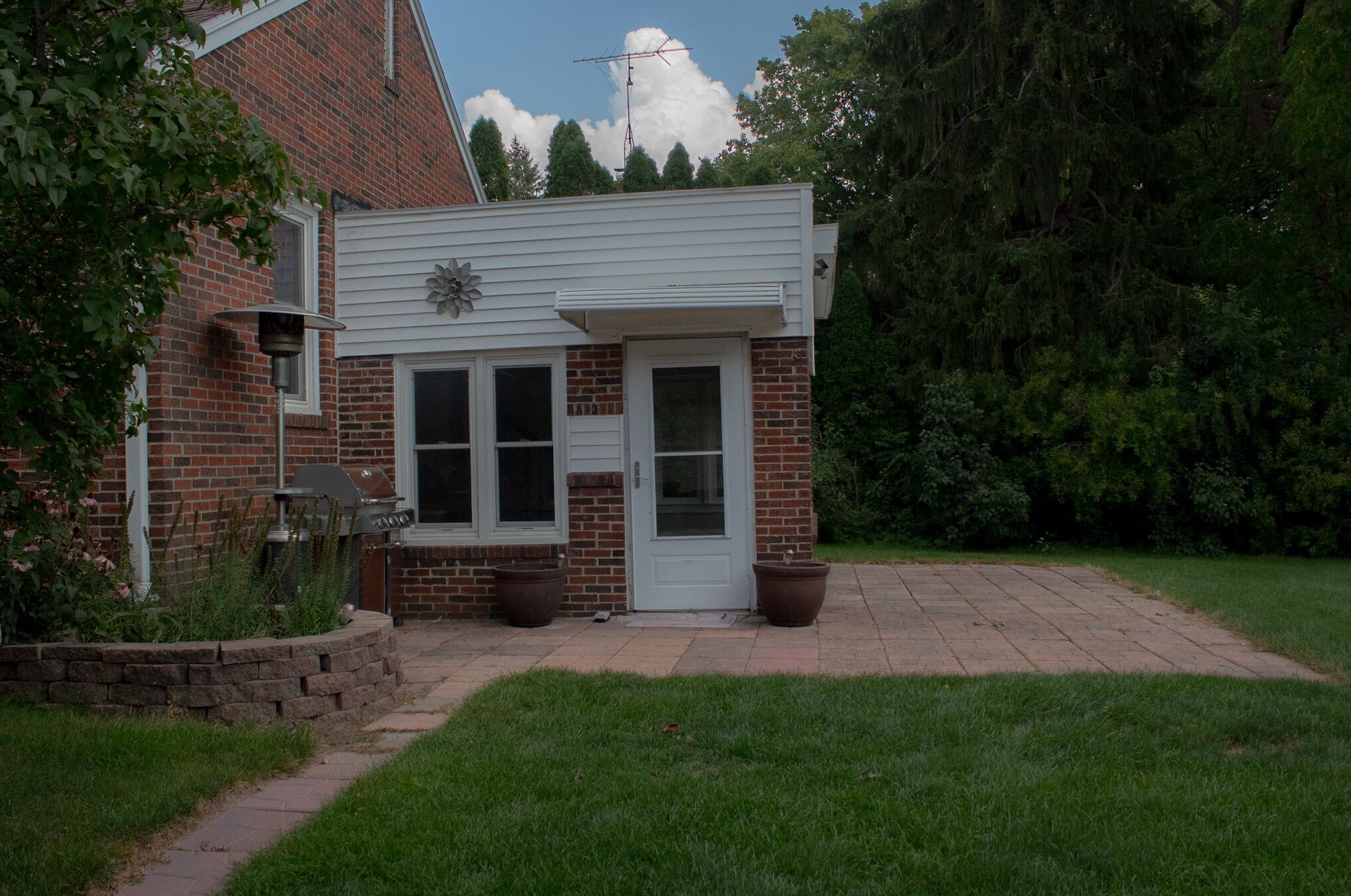 6019 4 Mile Rd, Racine, WI 53402-9787