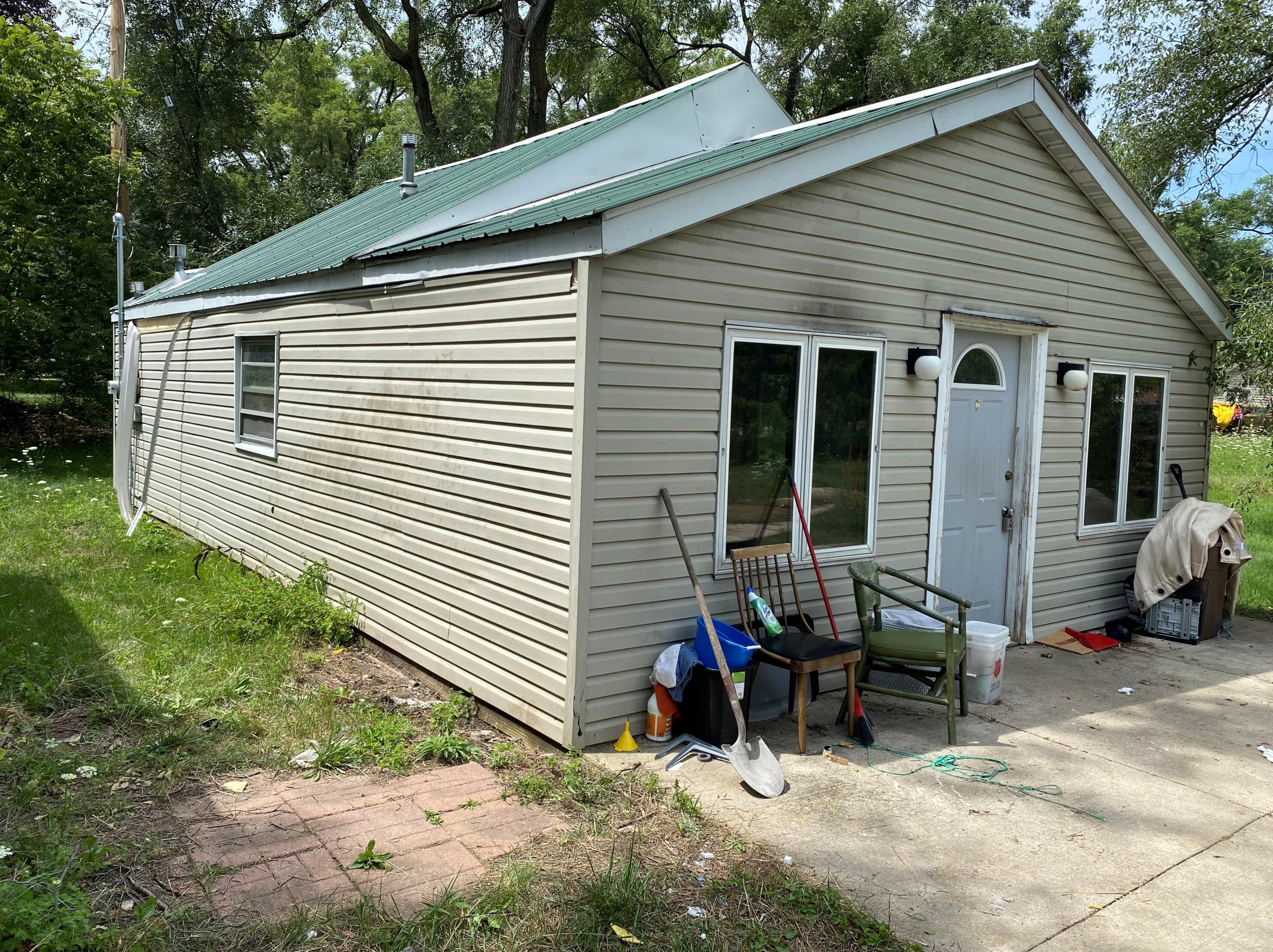 8314 Chara Dr, Lyons, WI 53105-9277
