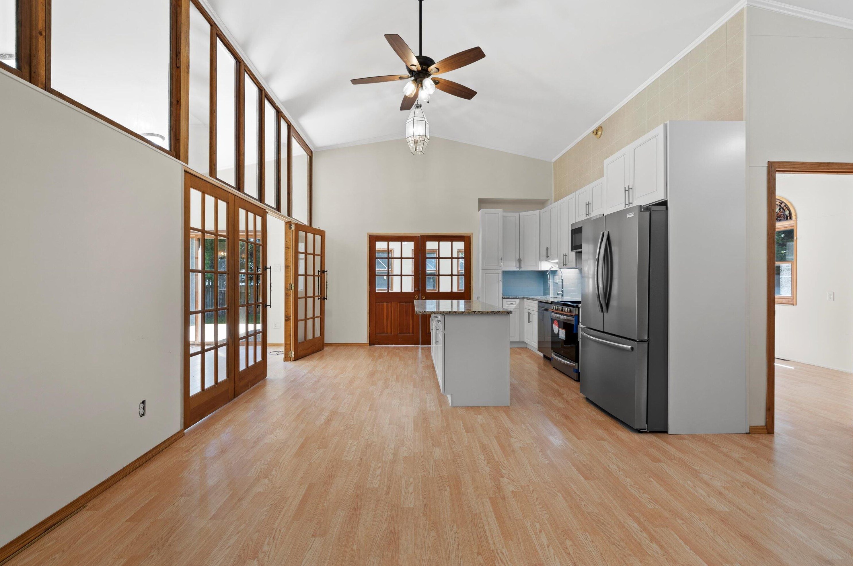 333 110th St, Kenosha, WI 53158