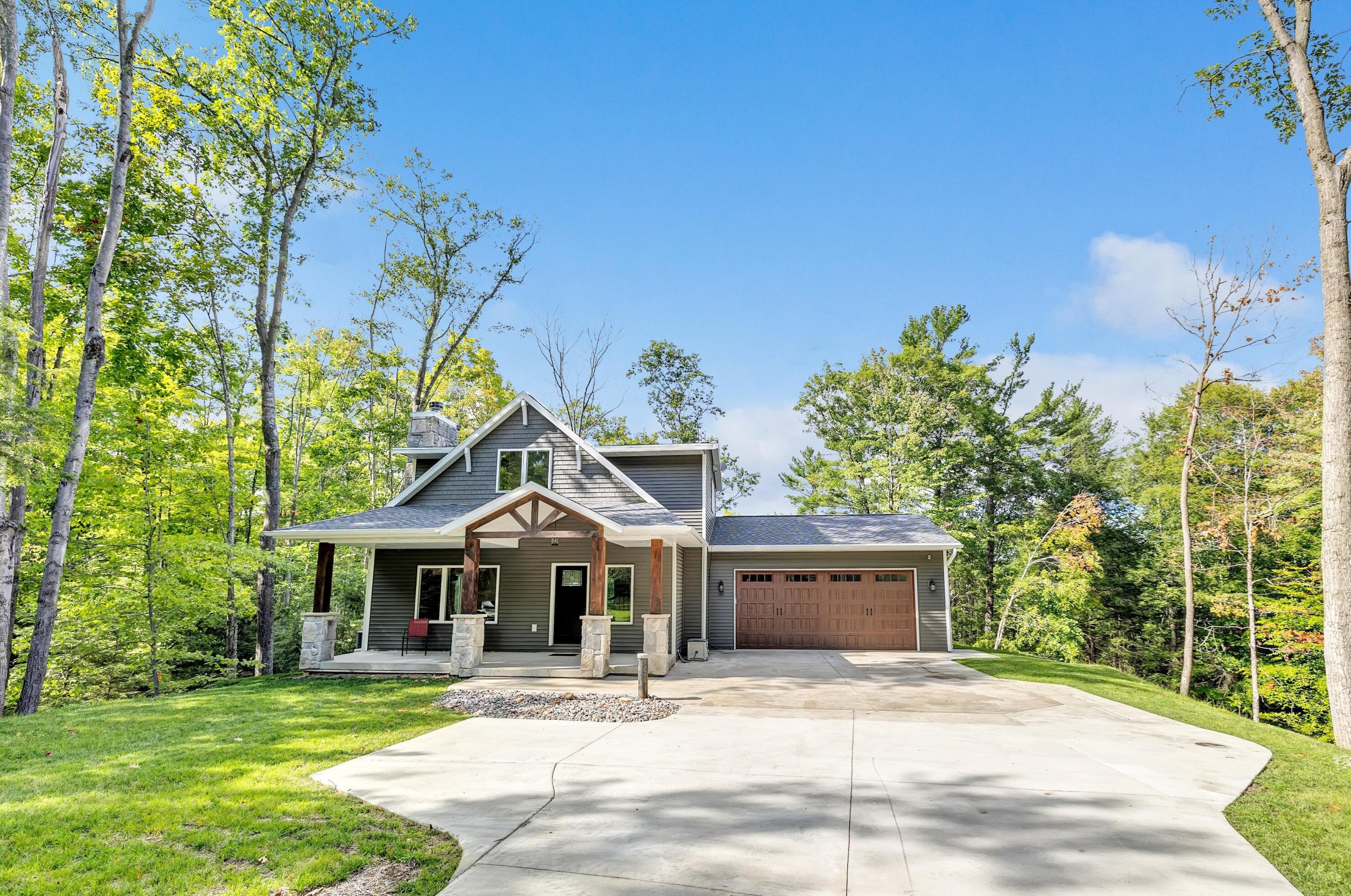 17458 Traxels Point Ln, Lily, WI 54491-9613