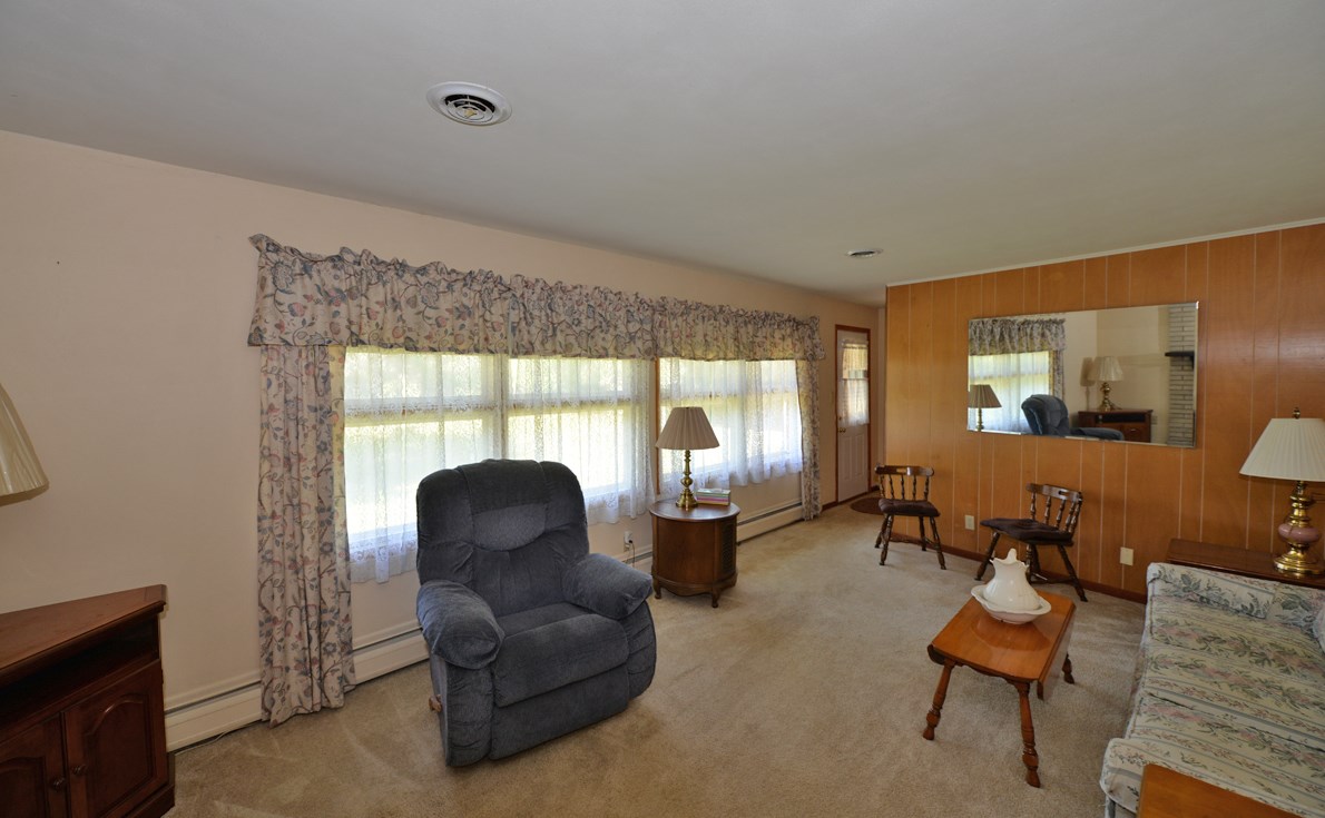 2230 Newman Rd, Racine, WI 53406-2340