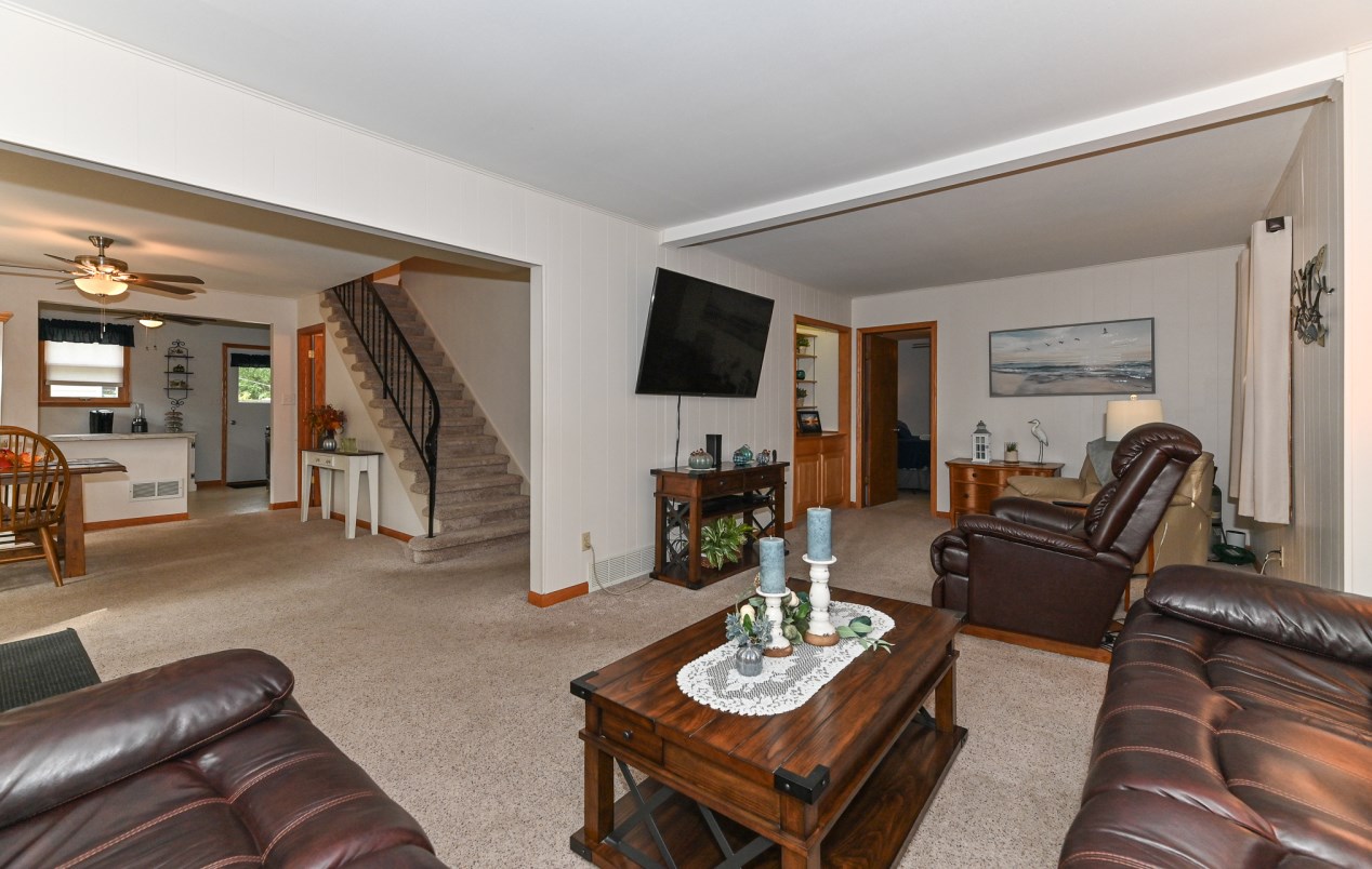 34116 Oakdale Ct, Lyons WI  53105-9231 exterior