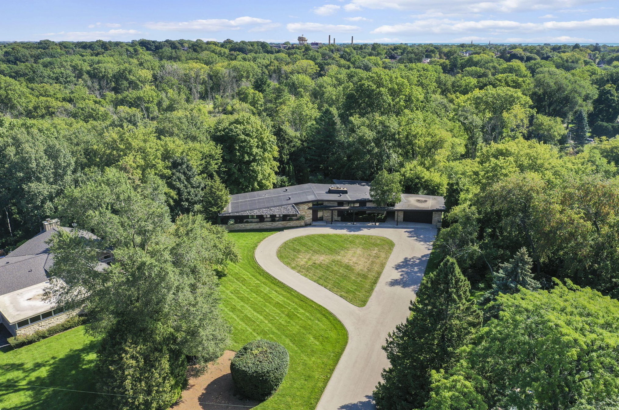 1209 Valley View Dr, Racine, WI 53405-1738