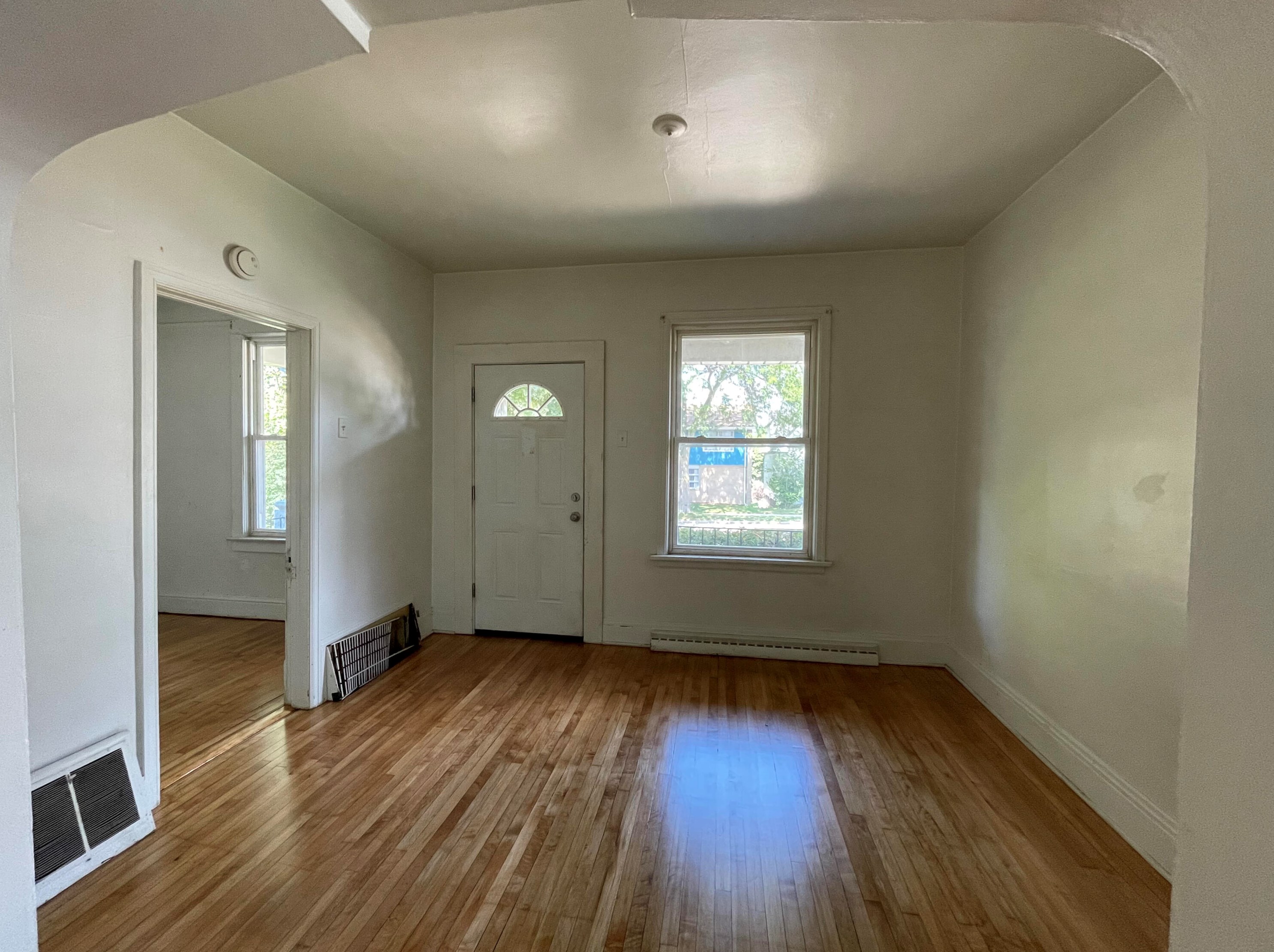 3461 E Plankinton Ave, Cudahy, WI 53110