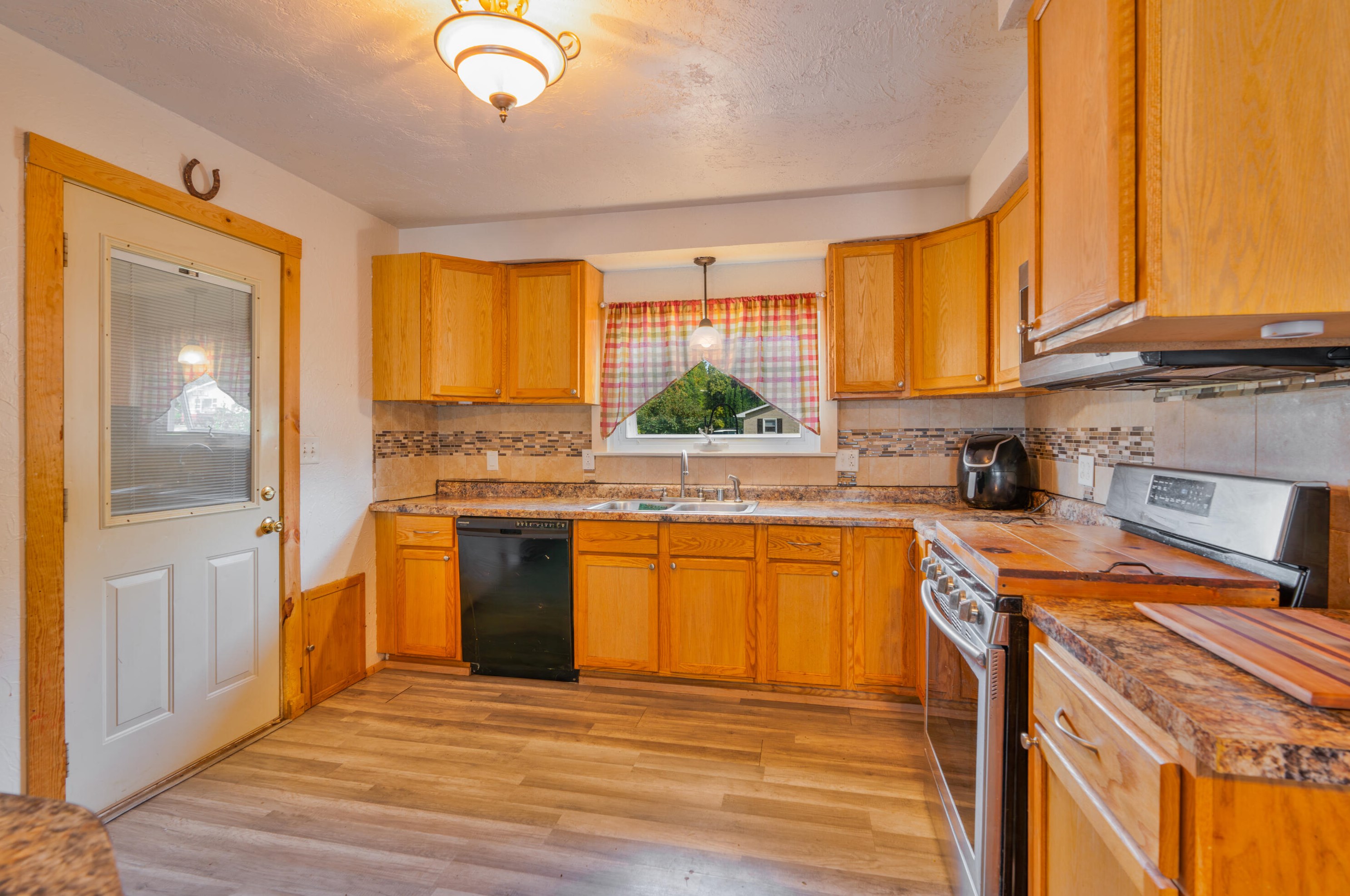 2111 Pleasant Ave, New Holstein, WI 53061