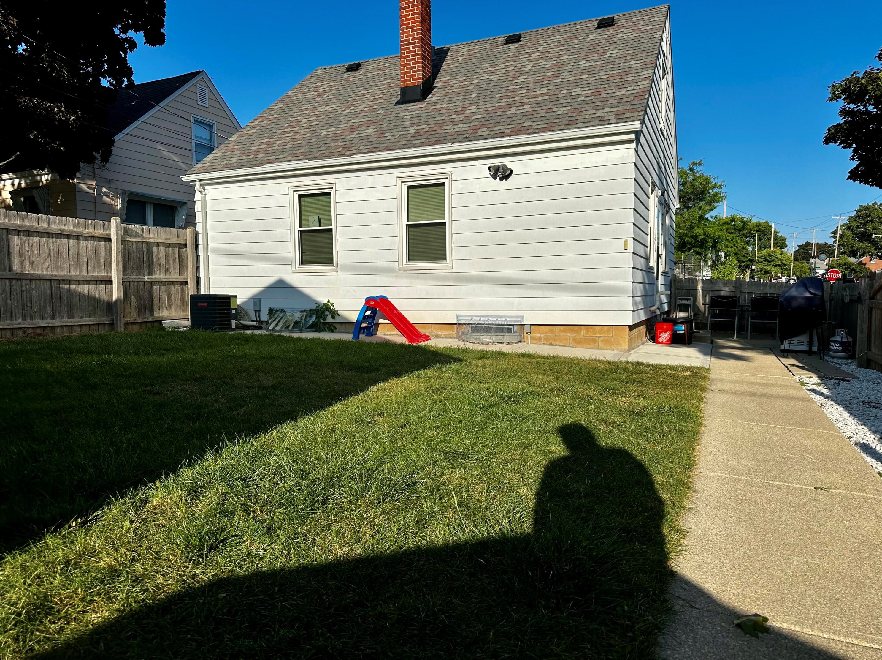 3673 18th St, Milwaukee WI  53221-1551 exterior