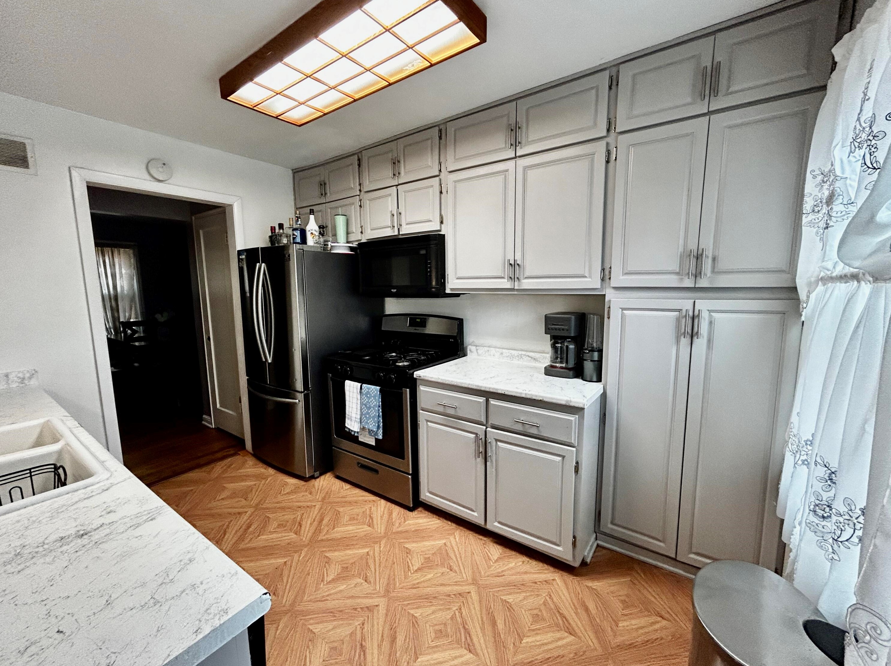 3673 18th St, Milwaukee WI  53221-1551 exterior