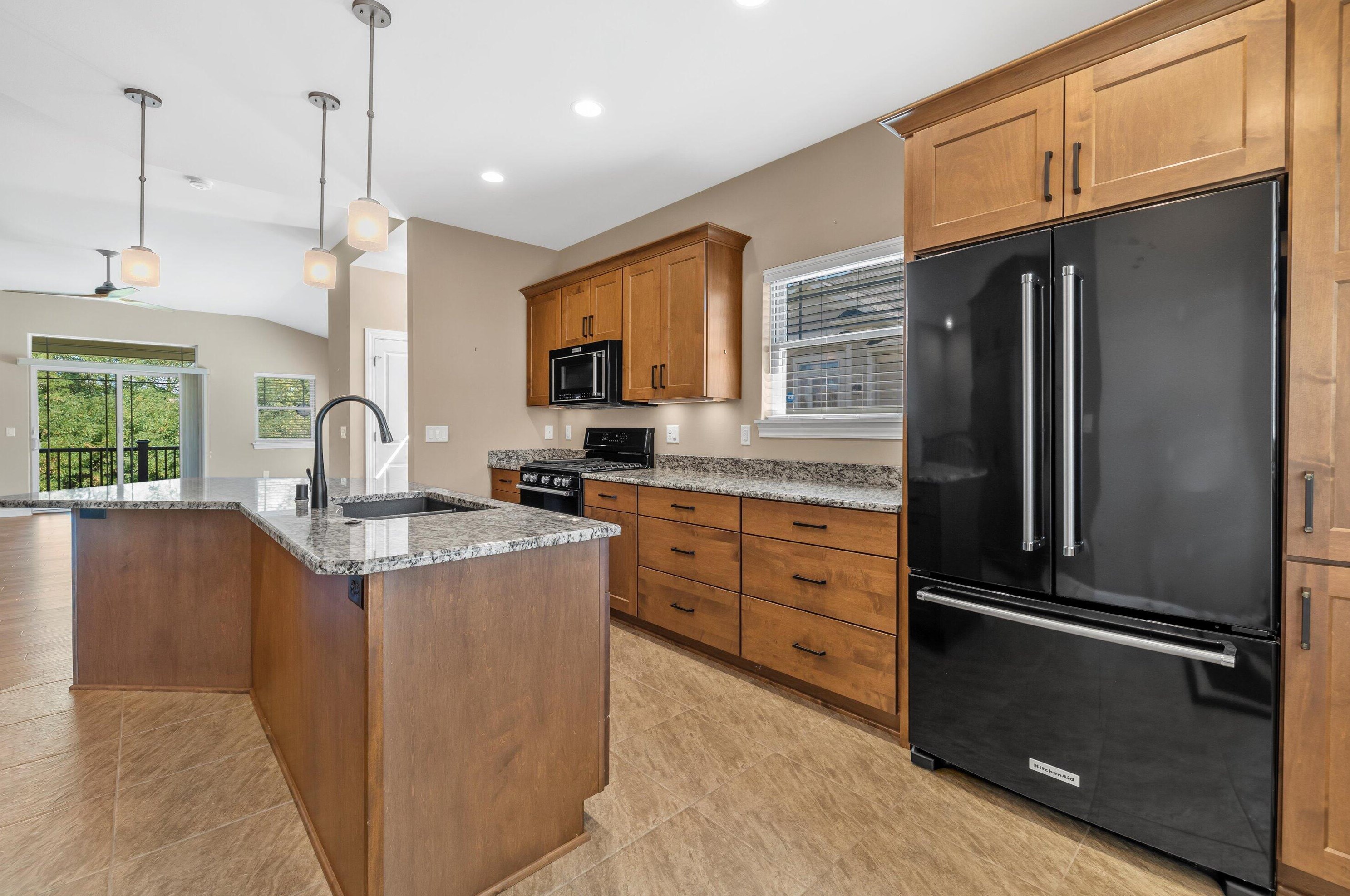 3086 Villa Dr, Hales Corners WI  53132-7707 exterior