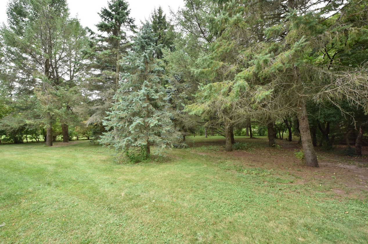 3051 Green Bay Rd, Port Washington WI  53074-9767 exterior