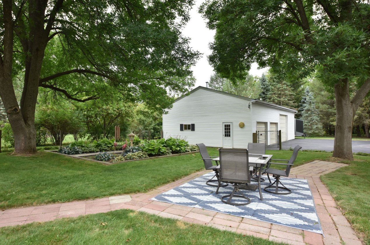 3051 Green Bay Rd, Port Washington WI  53074-9767 exterior