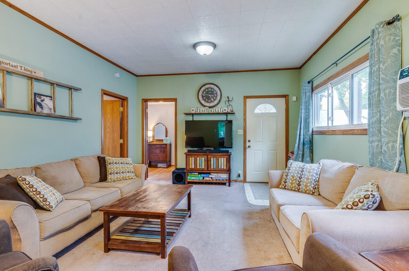 816 Island St, La Crosse, WI 54603