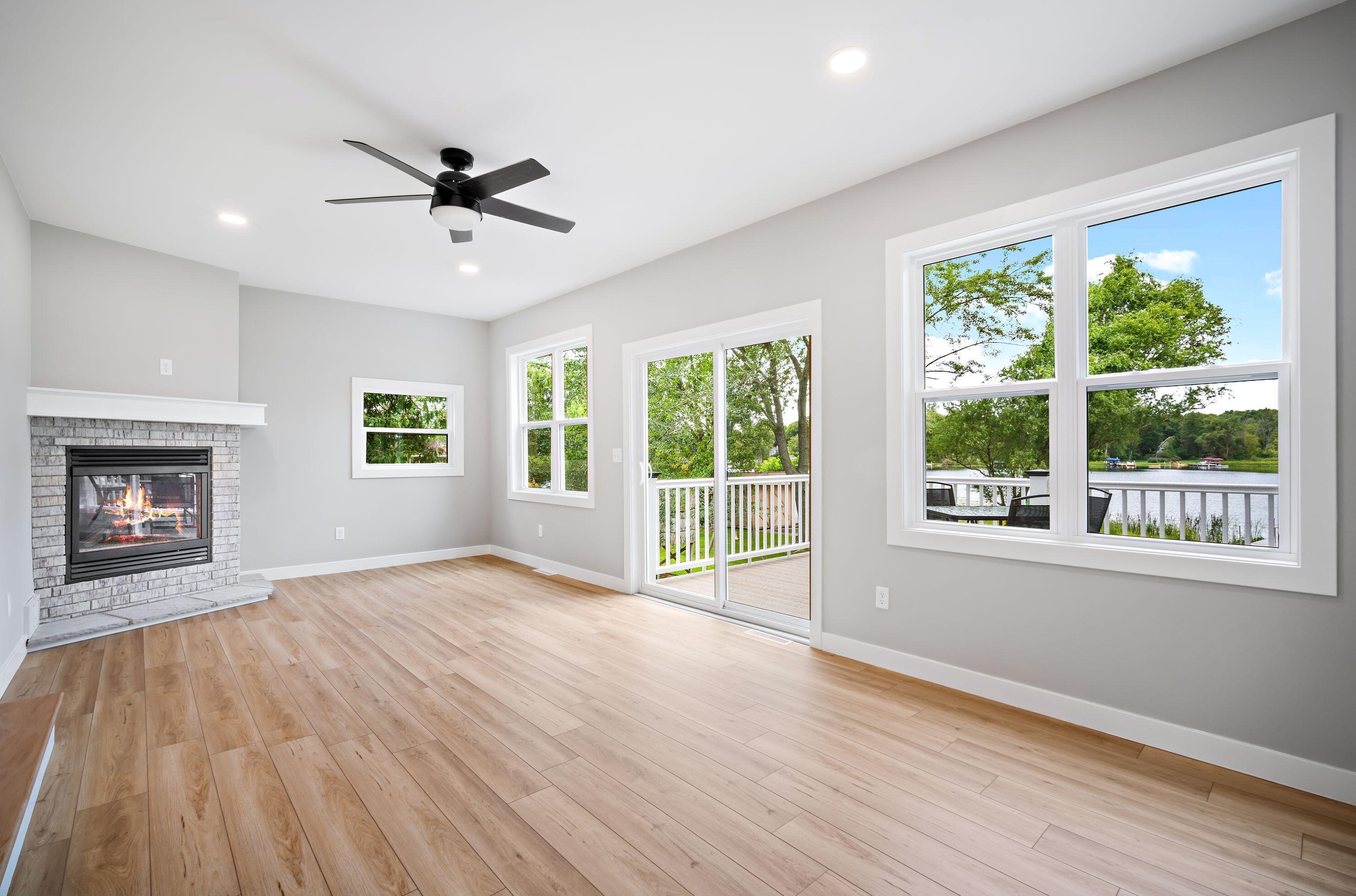 1266 E Green Lake Dr, West Bend, WI 53090