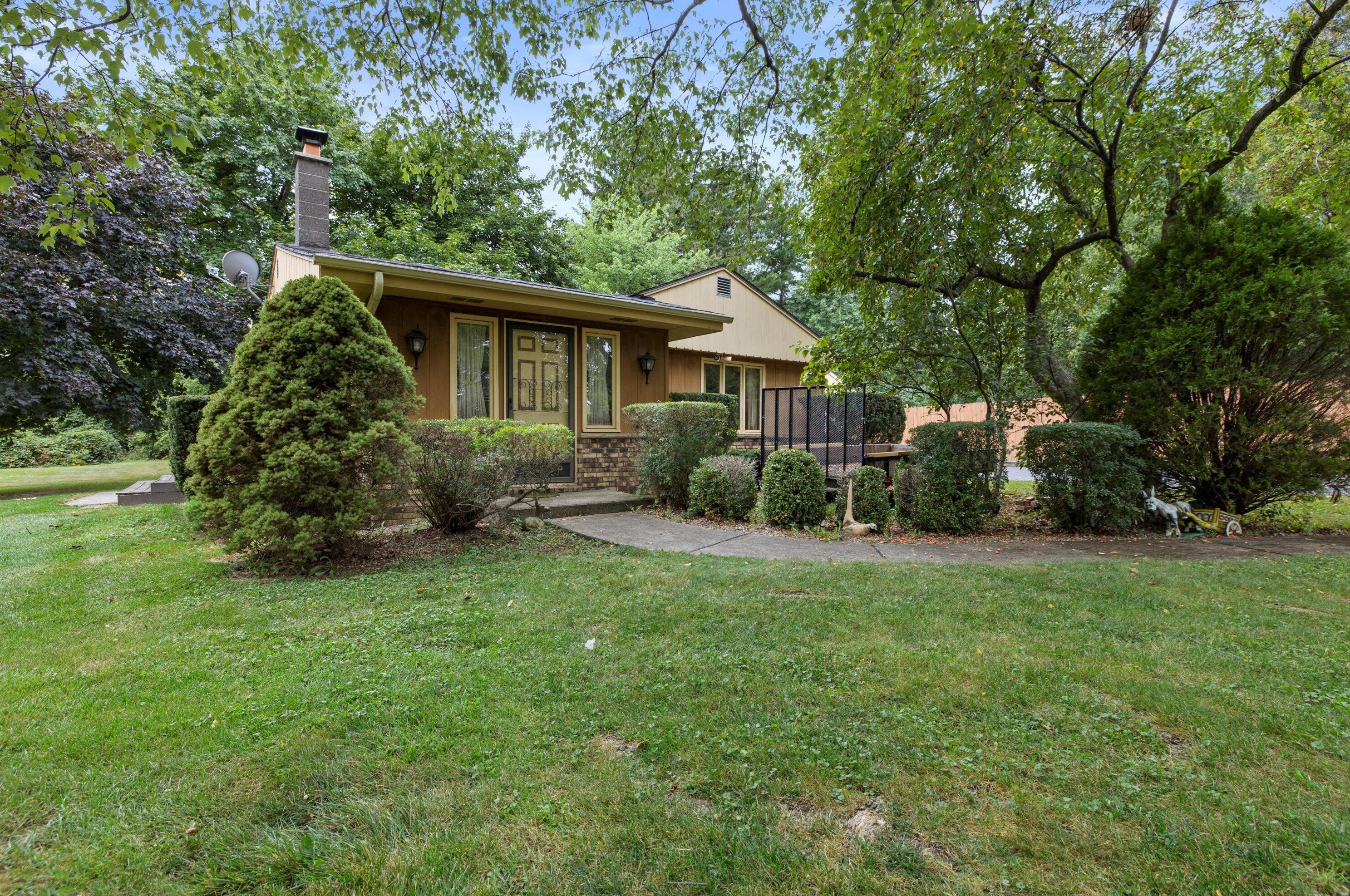 9820 37th Ave, Kenosha, WI 53158