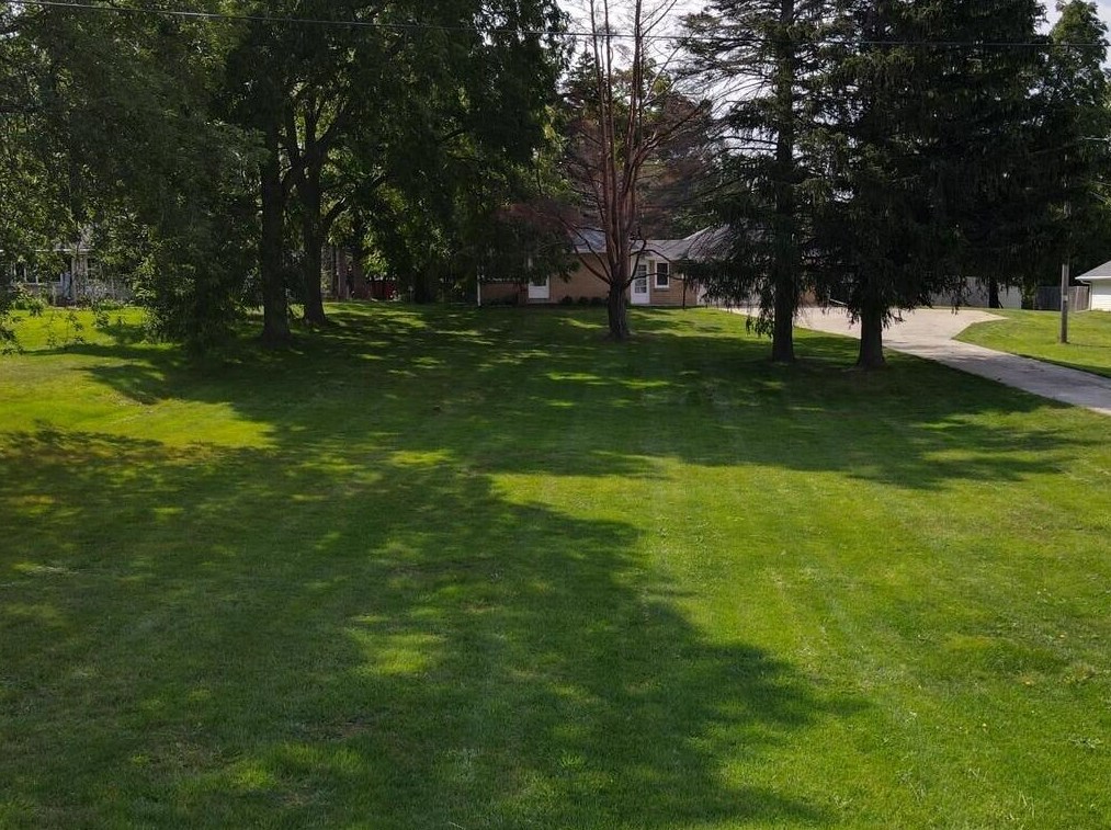 3881 Obrien Rd, Oak Creek WI  53154-6019 exterior