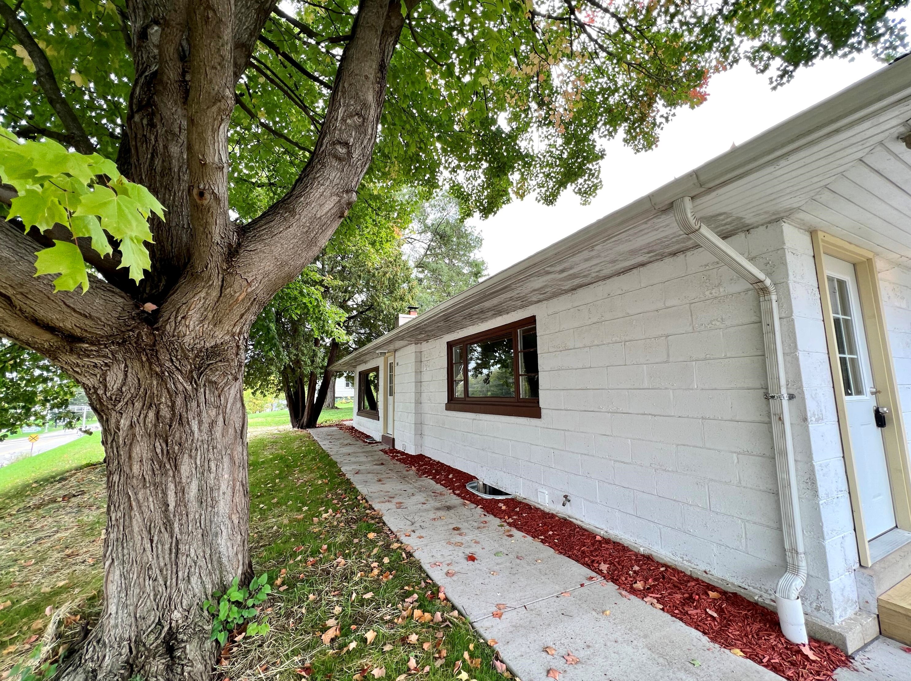 604 N Main St, Jefferson, WI 53549