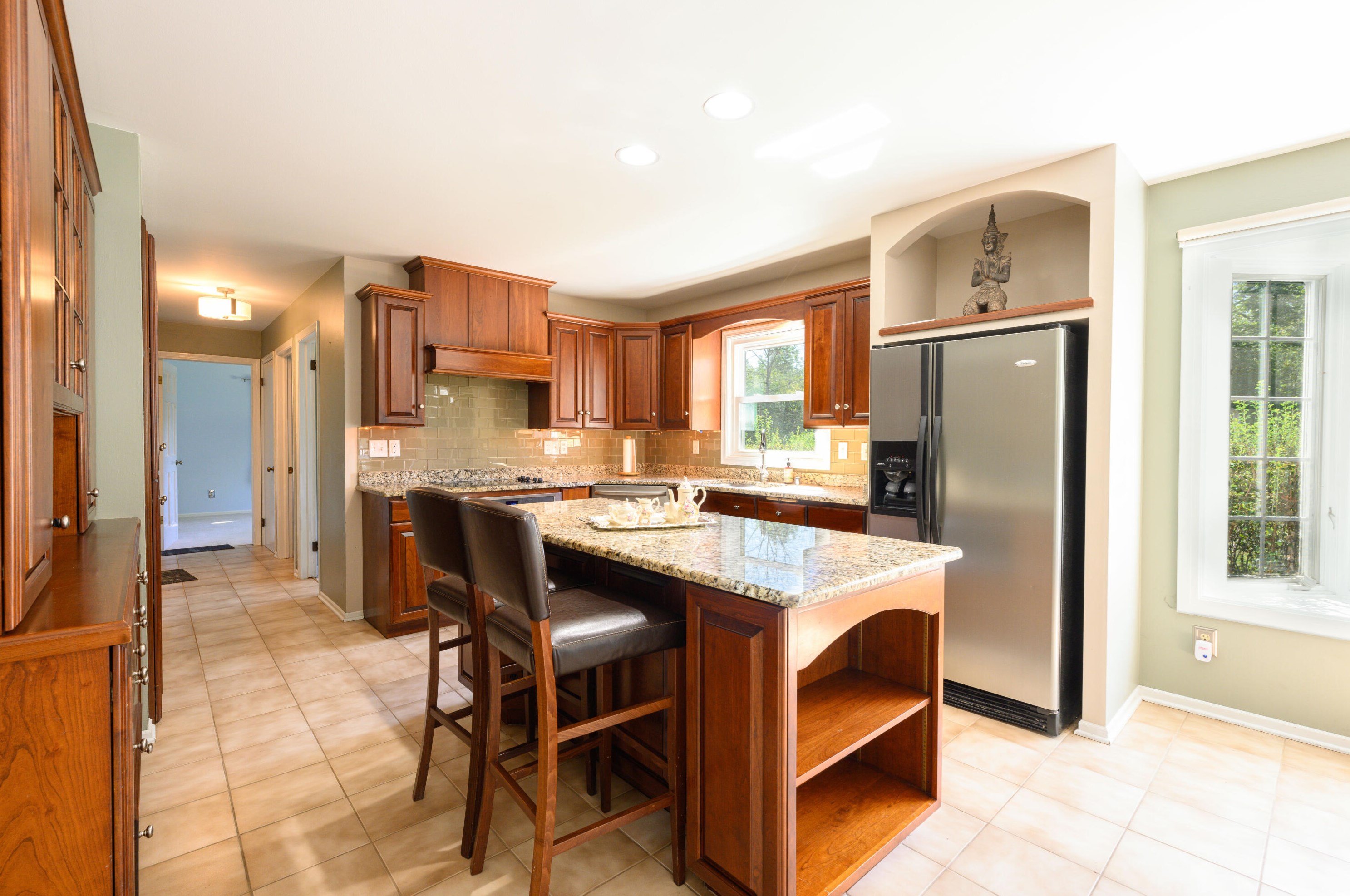 16565 Burleigh Pl, Brookfield WI  53005-2733 exterior