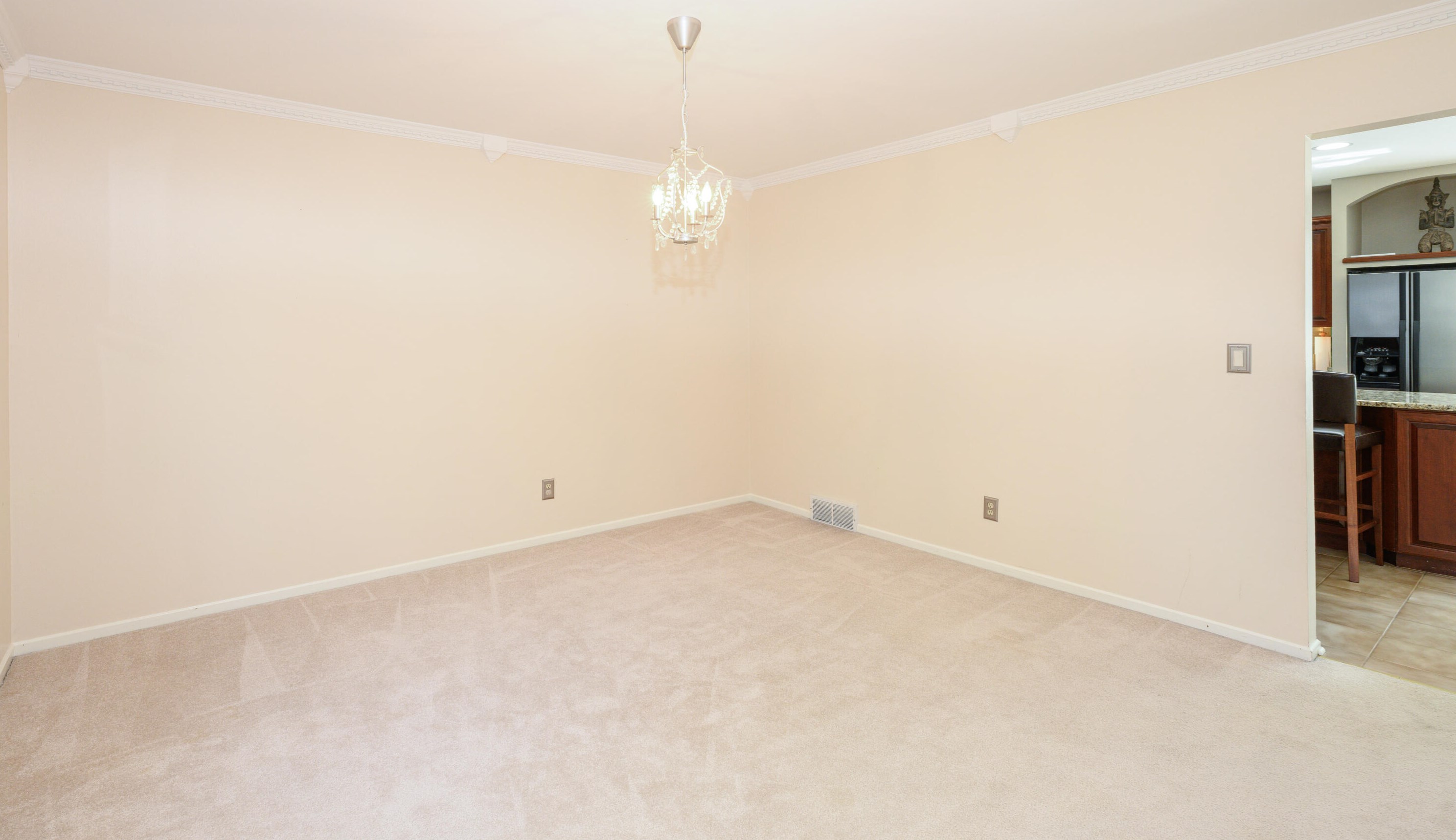 16565 Burleigh Pl, Brookfield WI  53005-2733 exterior