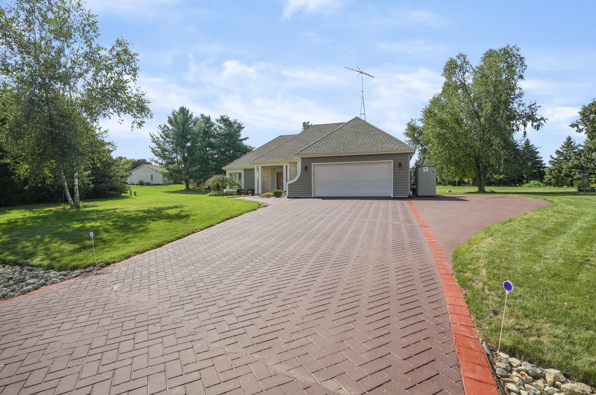 6187 Killdeer Ct, Lyons, WI 53105-8419