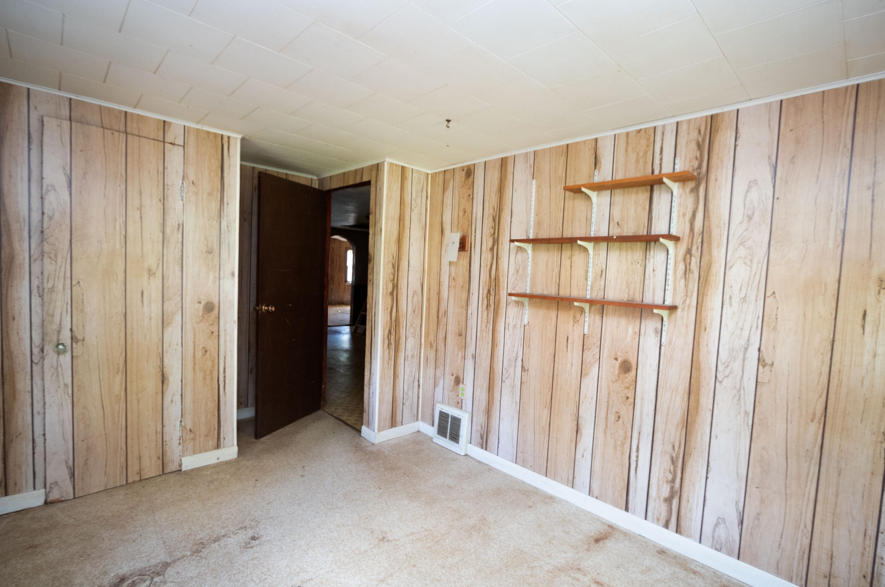 2104 Calumet Dr, New Holstein, WI 53061