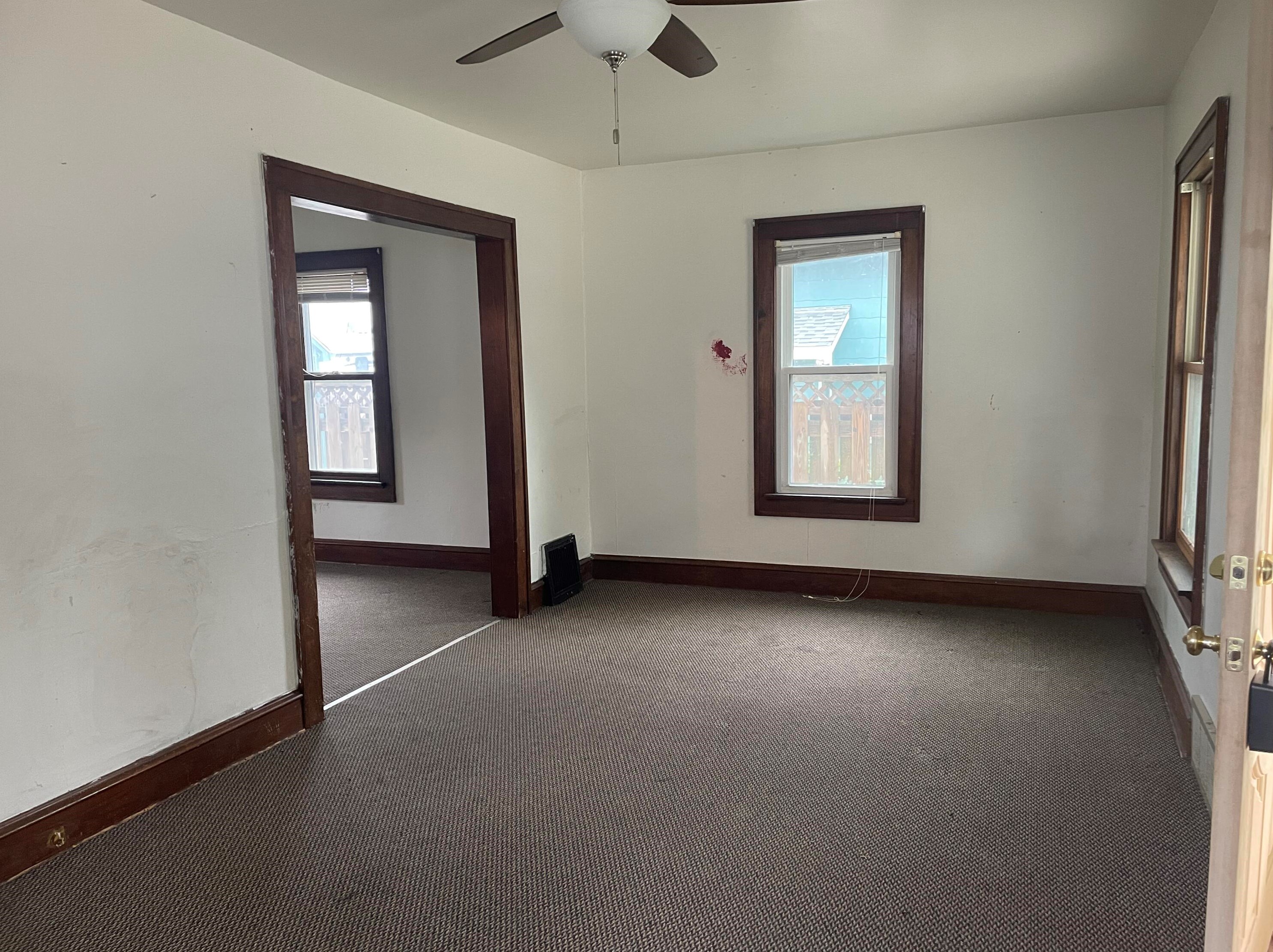 210 Garfield Ave, Port Washington, WI 53074-1711