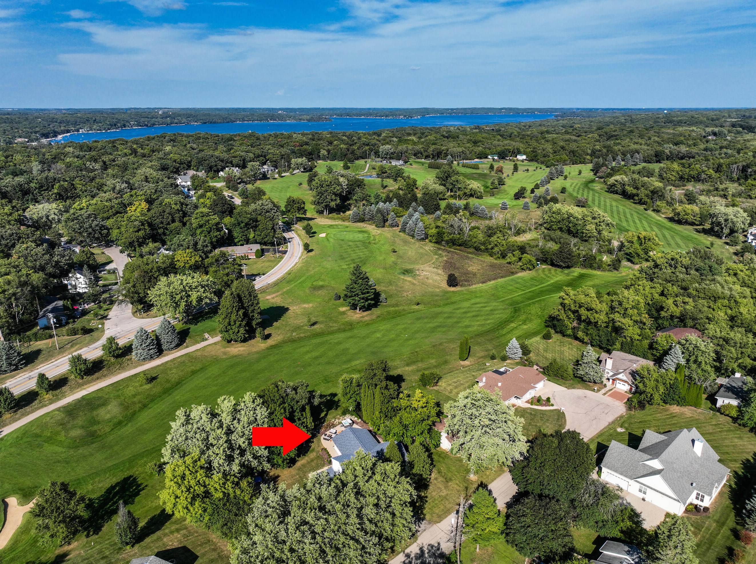 238 Castle Terrace, Fontana, WI 53125
